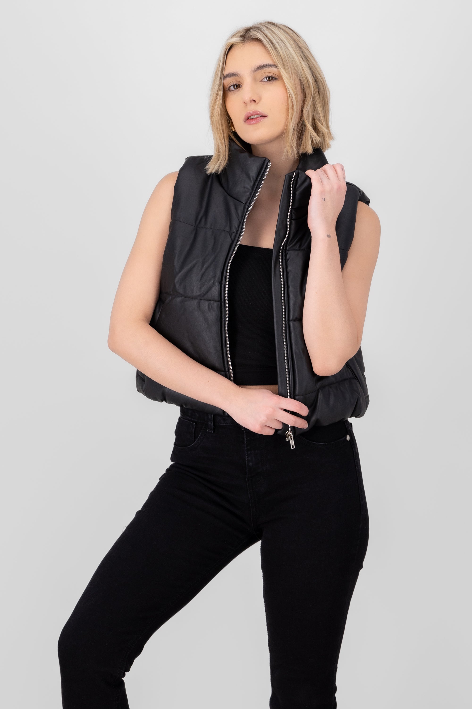 SLOT SLOT CAPTATIATED VILE BLACK