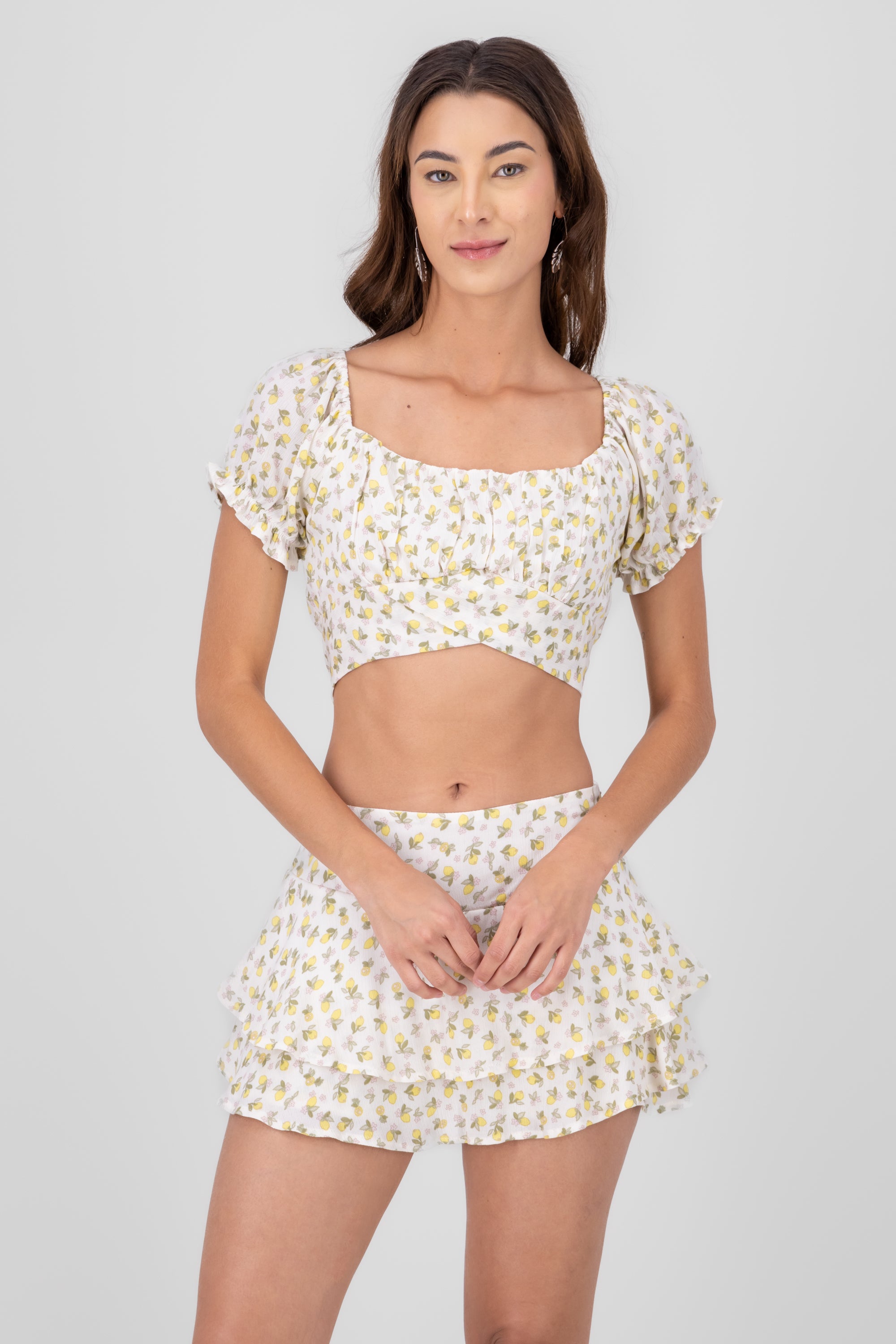 Blusa mnaga abullonada detalle liston estampada AMARILLO COMBO