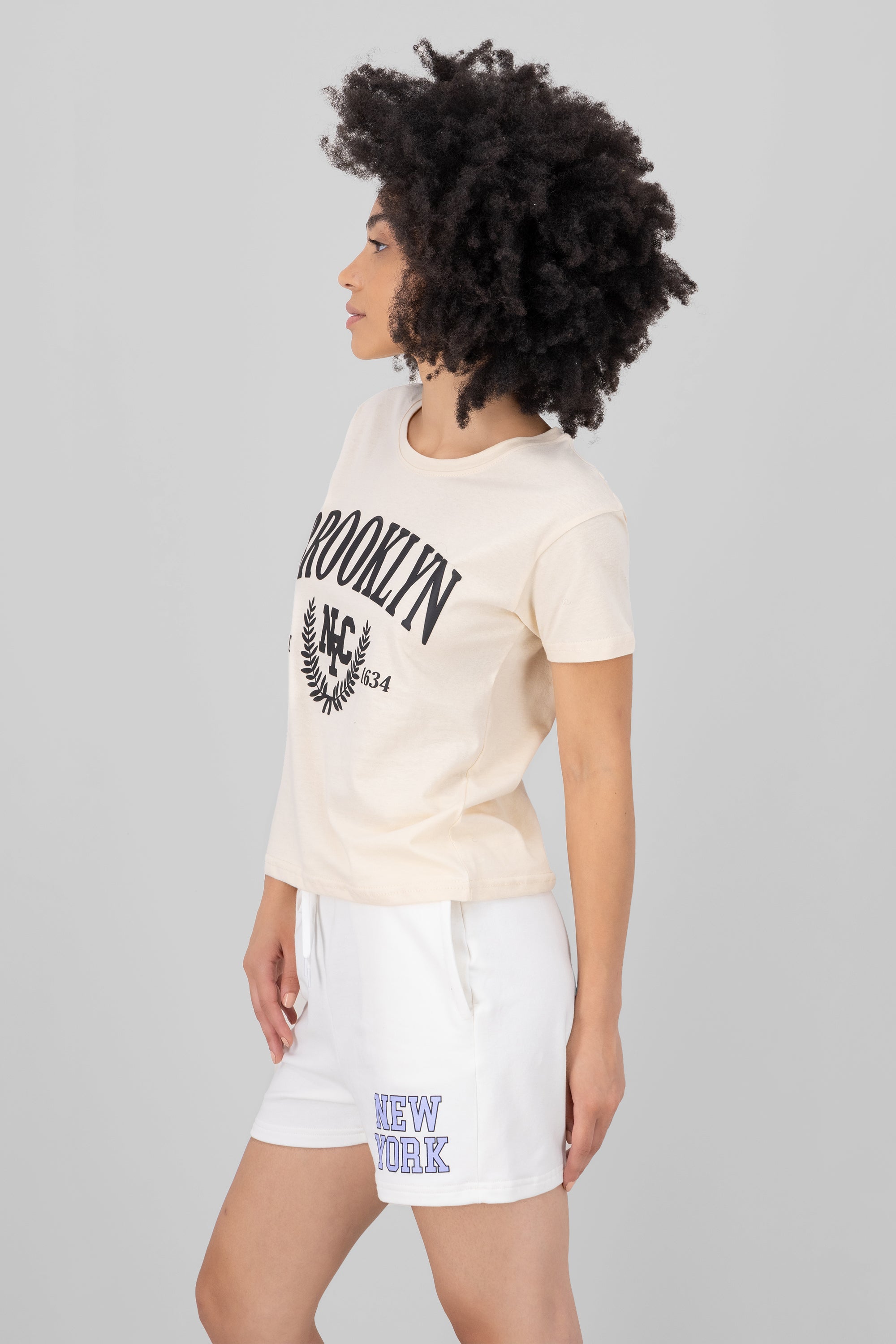 playera estampado brooklyn BEIGE