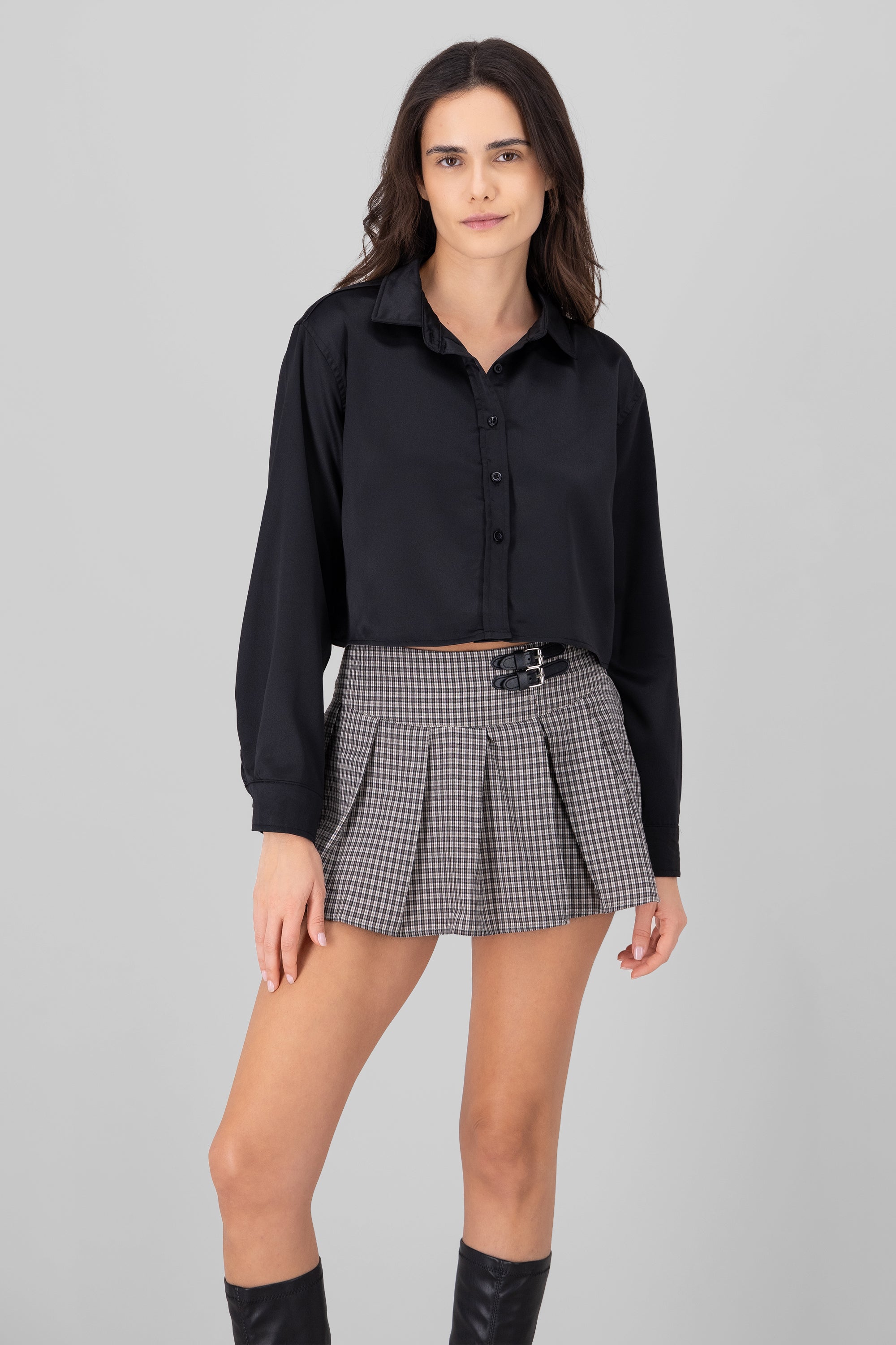 Camisa satinada corta lisa NEGRO