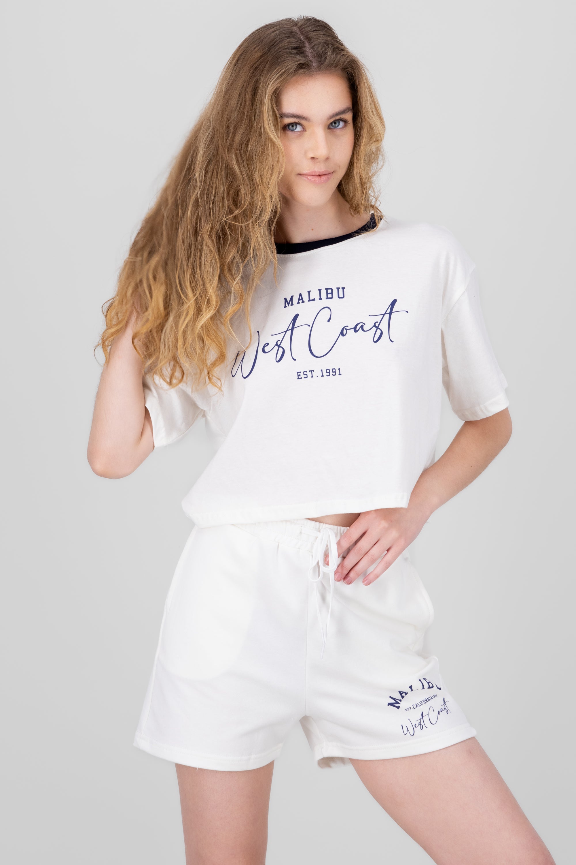 Playera estampado malibu BLANCO