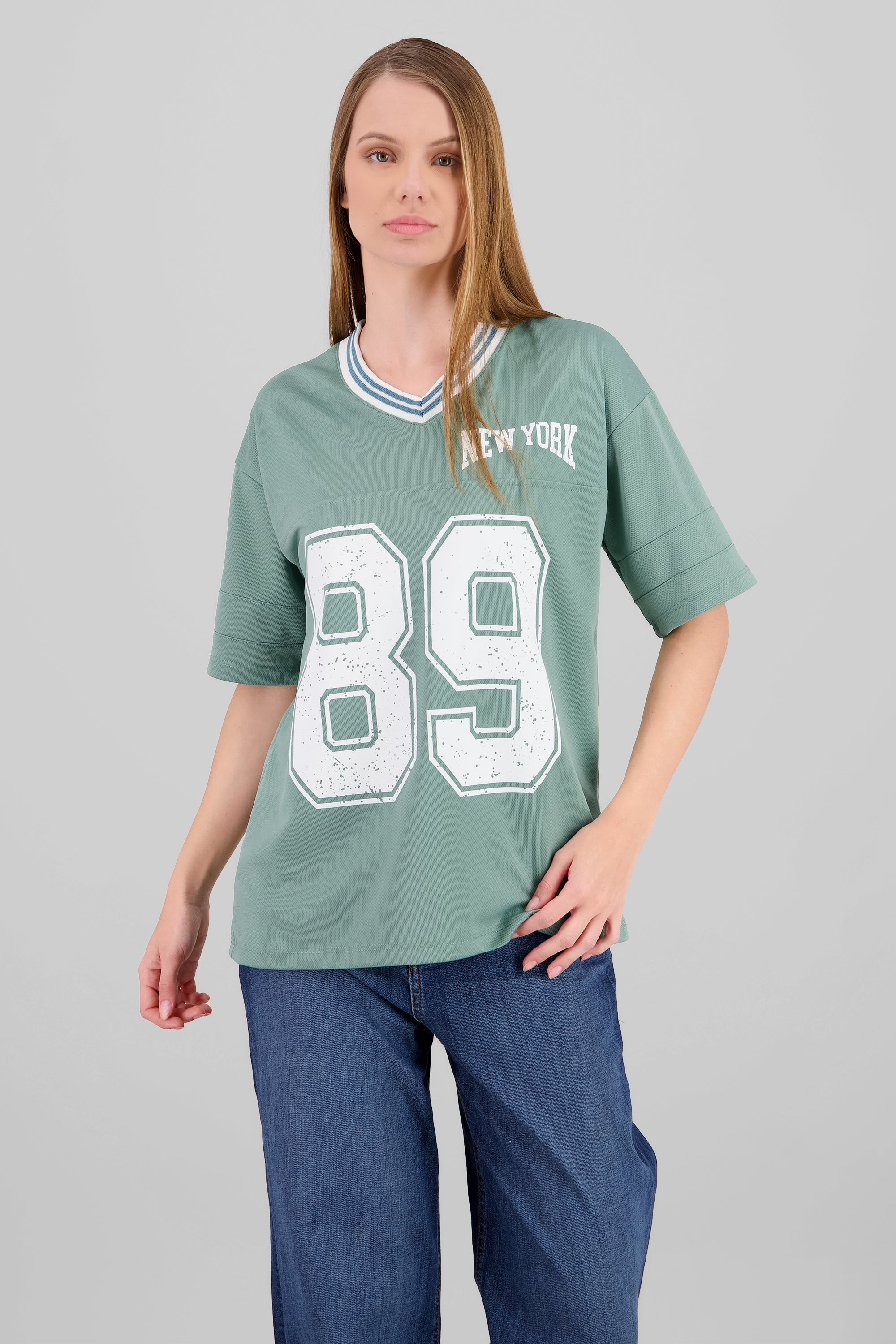 Playera oversize estampado numero SAGE