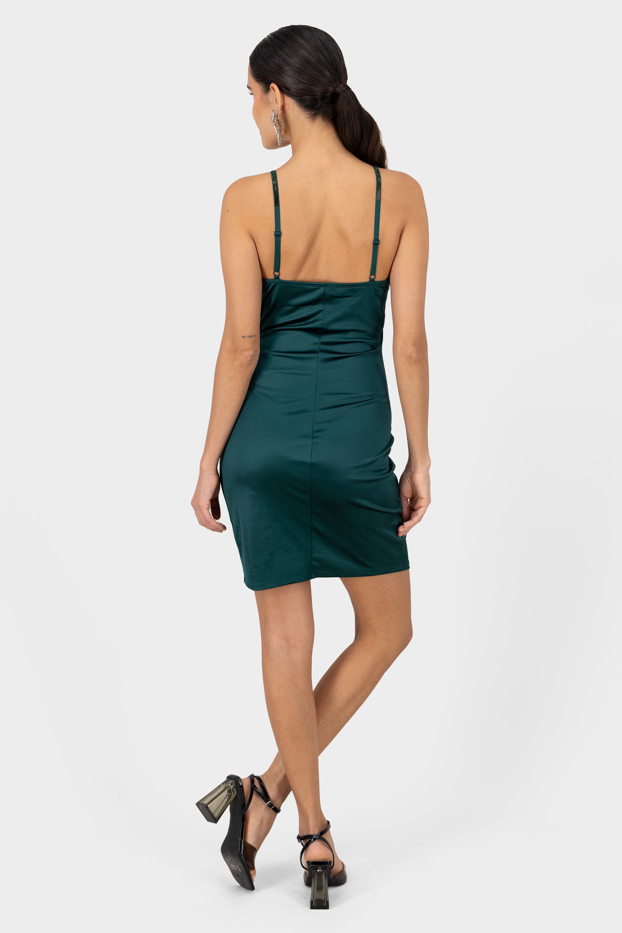 Vestido de satin mini cruzado liso VERDE CAZADOR