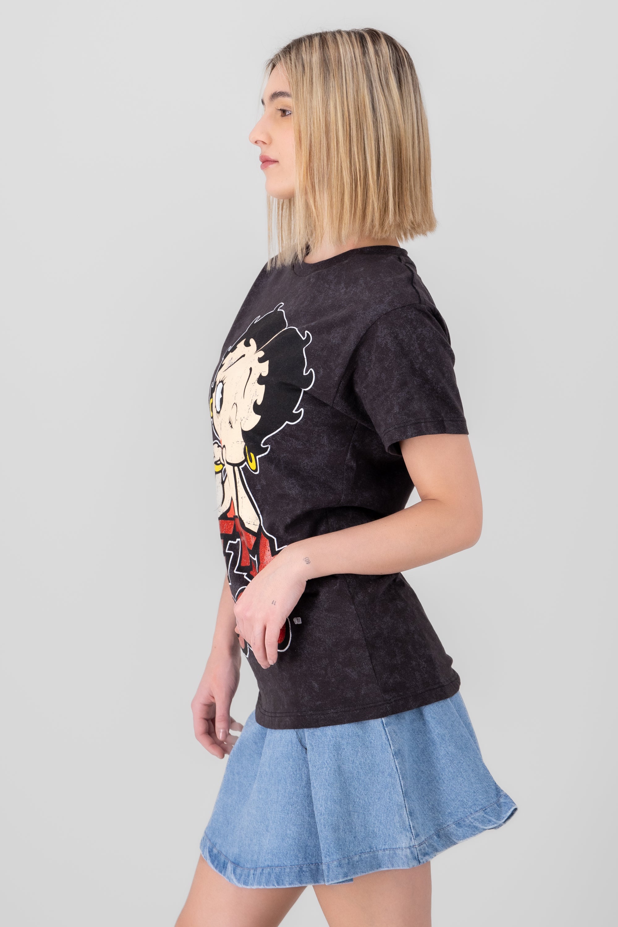 Playera betty boops kiss ACID WASH