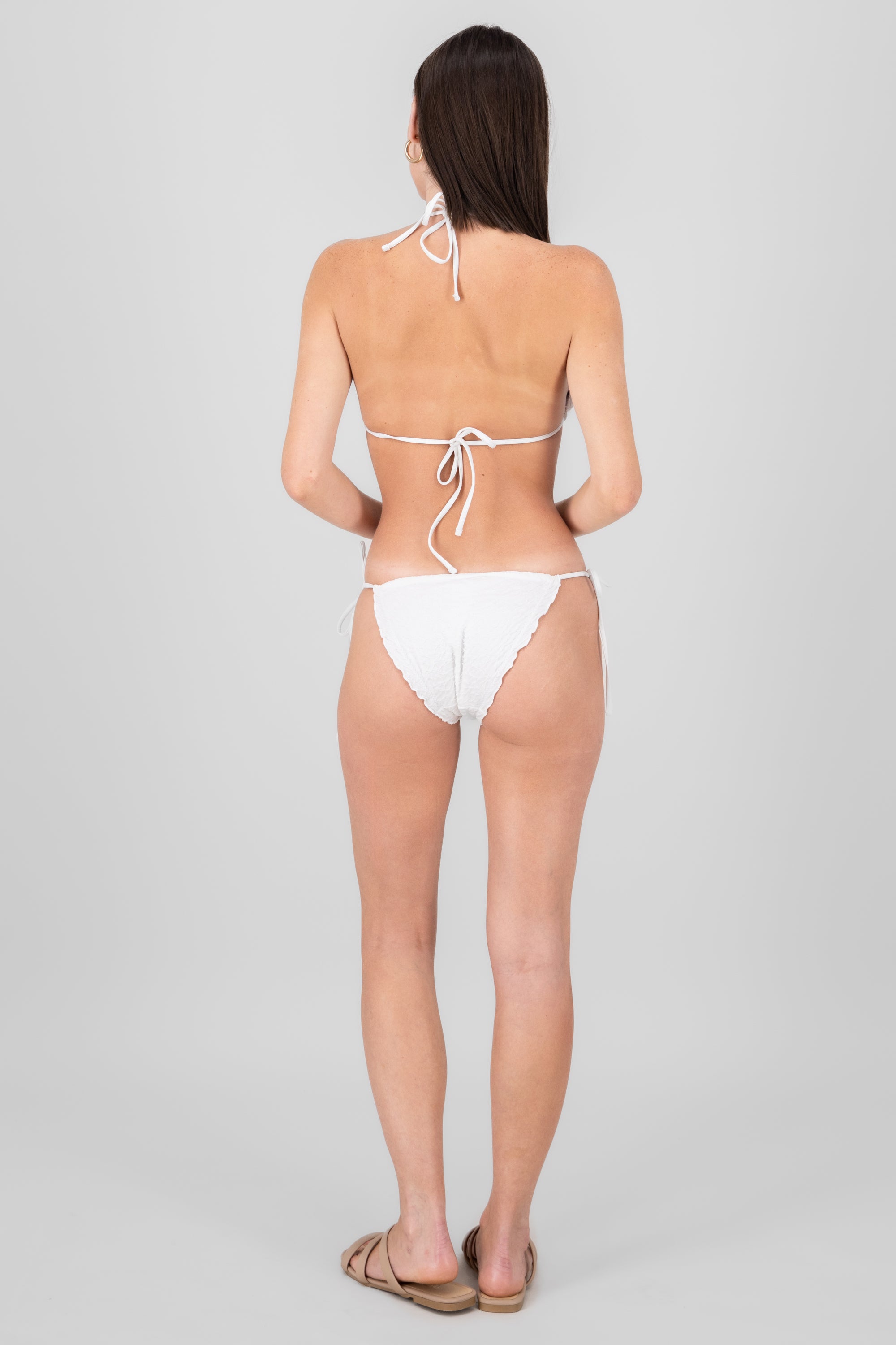 Bikini plisado con textura HUESO