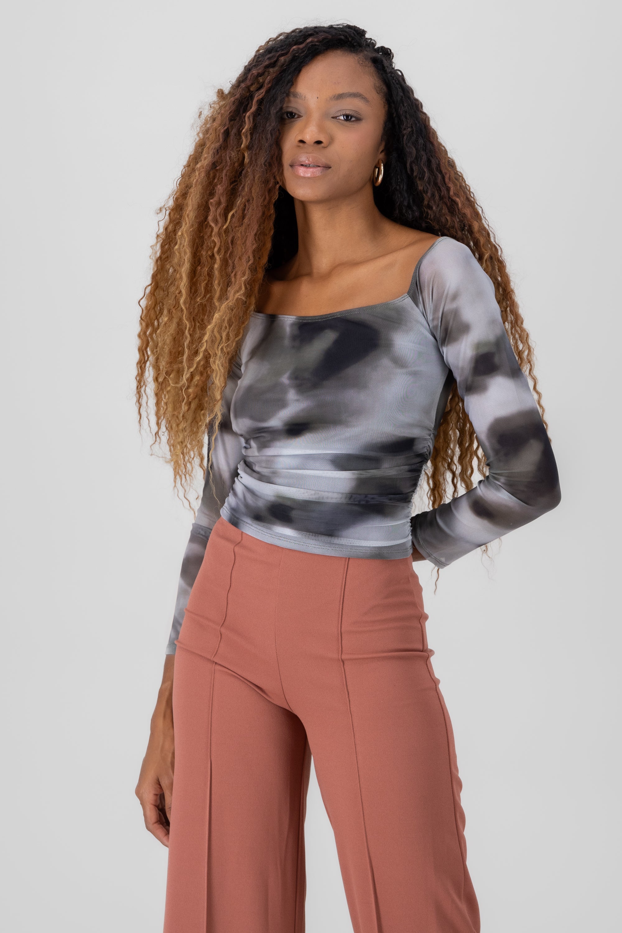 Top sn hombros mesh degradado NEGRO COMBO
