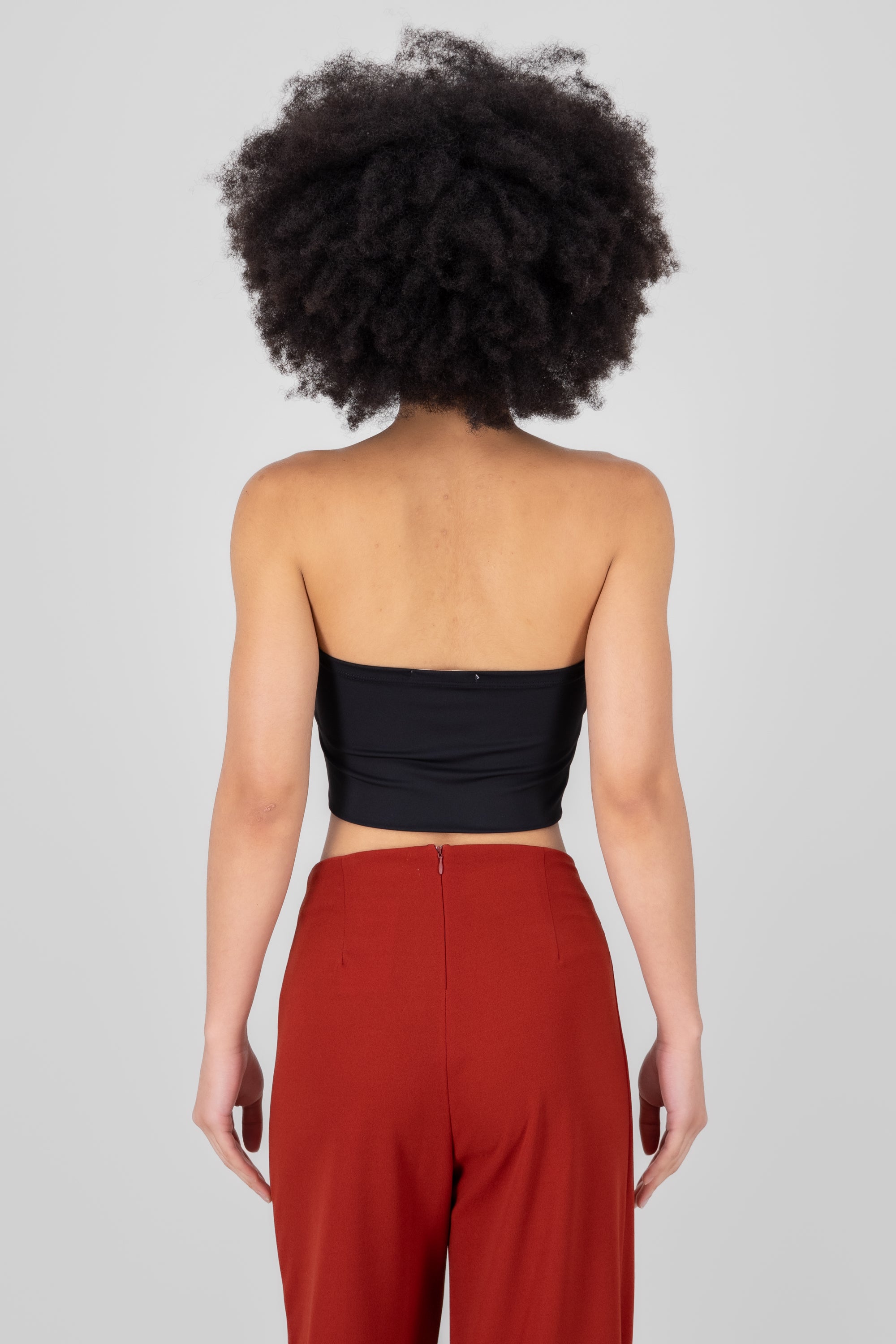 Top strapless drapeado NEGRO