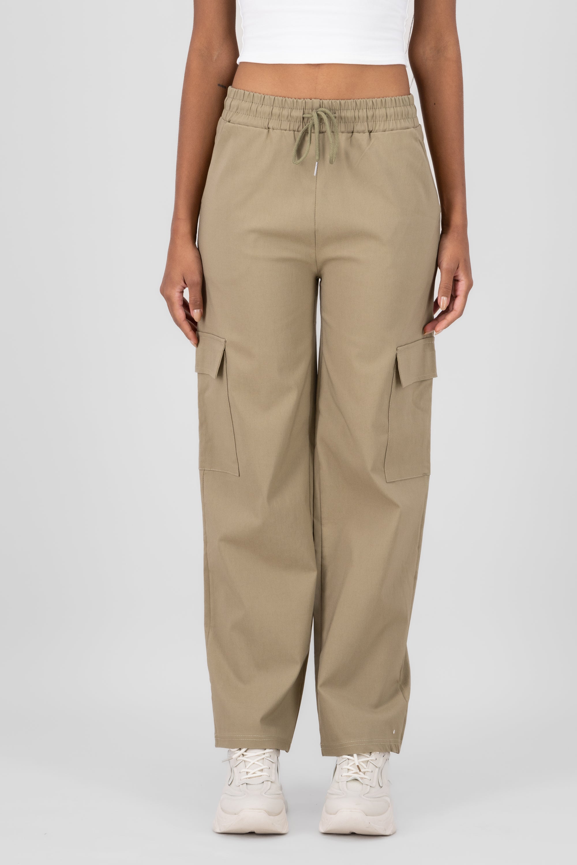 Pantalon cargo pierna amplia OLIVO