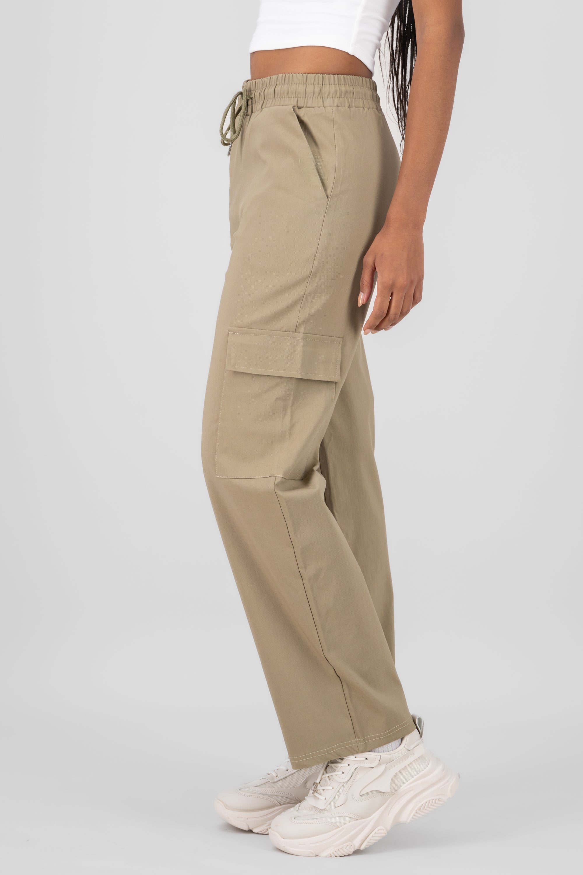 Pantalon cargo pierna amplia OLIVO