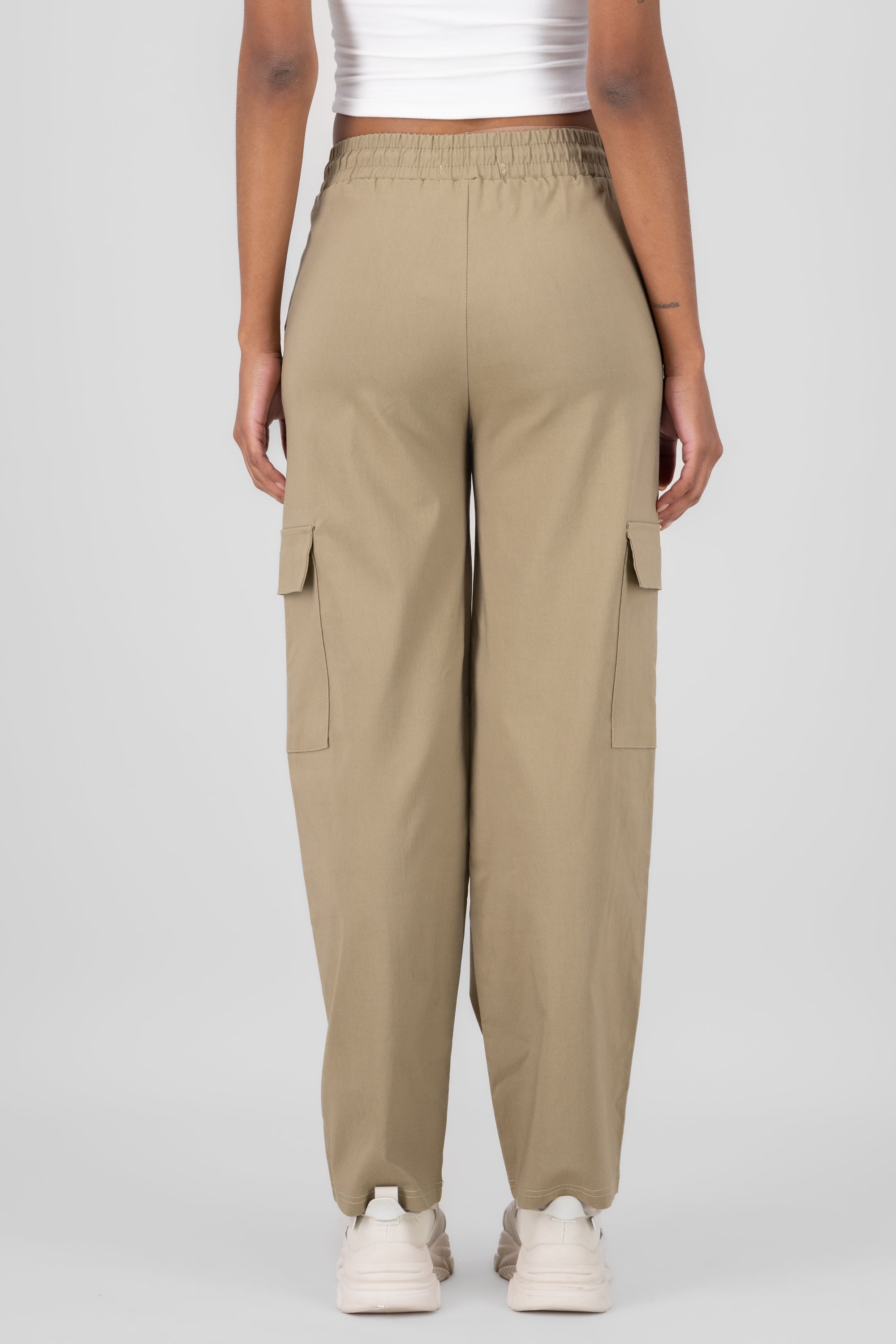 Pantalon cargo pierna amplia OLIVO