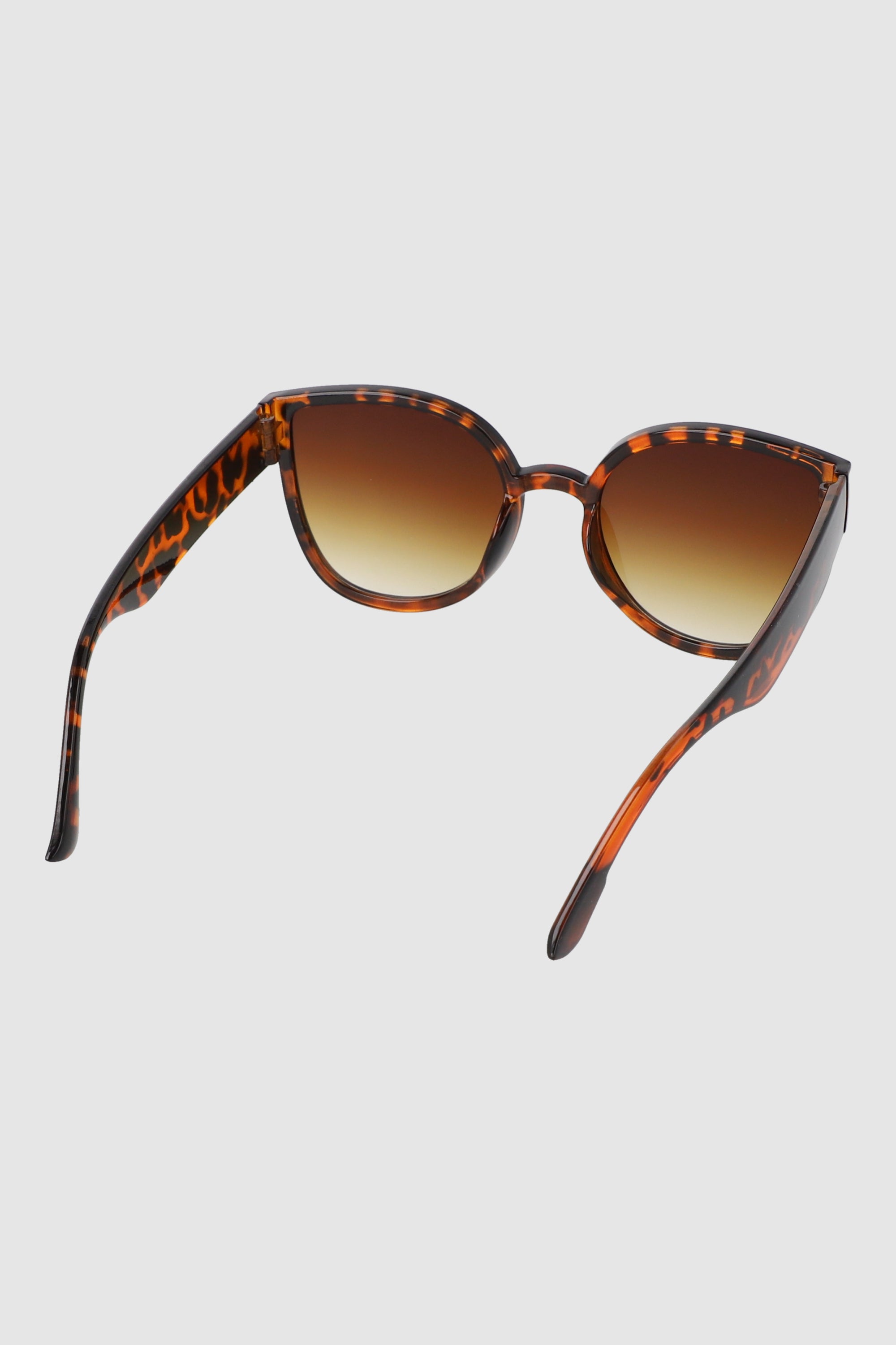 Lentes oversize puntiagudos CAFE