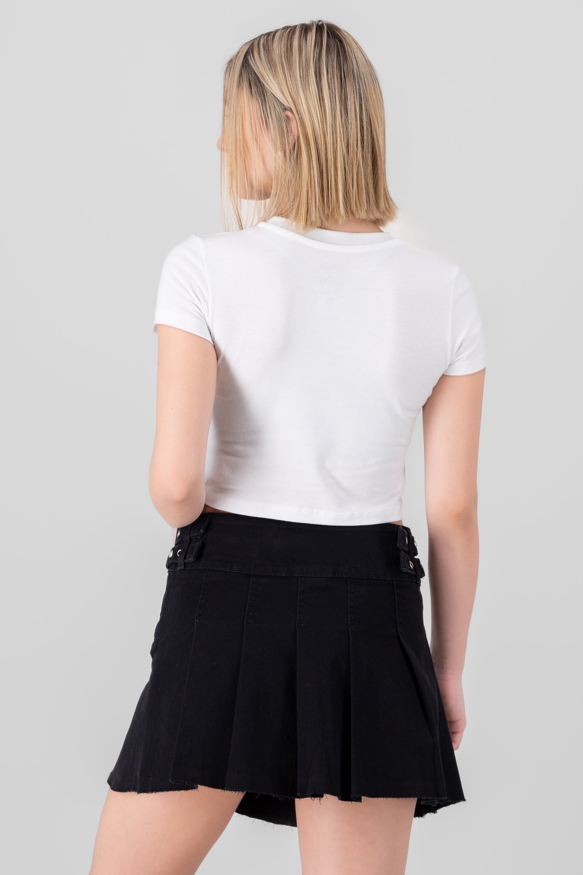 Crop manga corta nirvana flores BLANCO