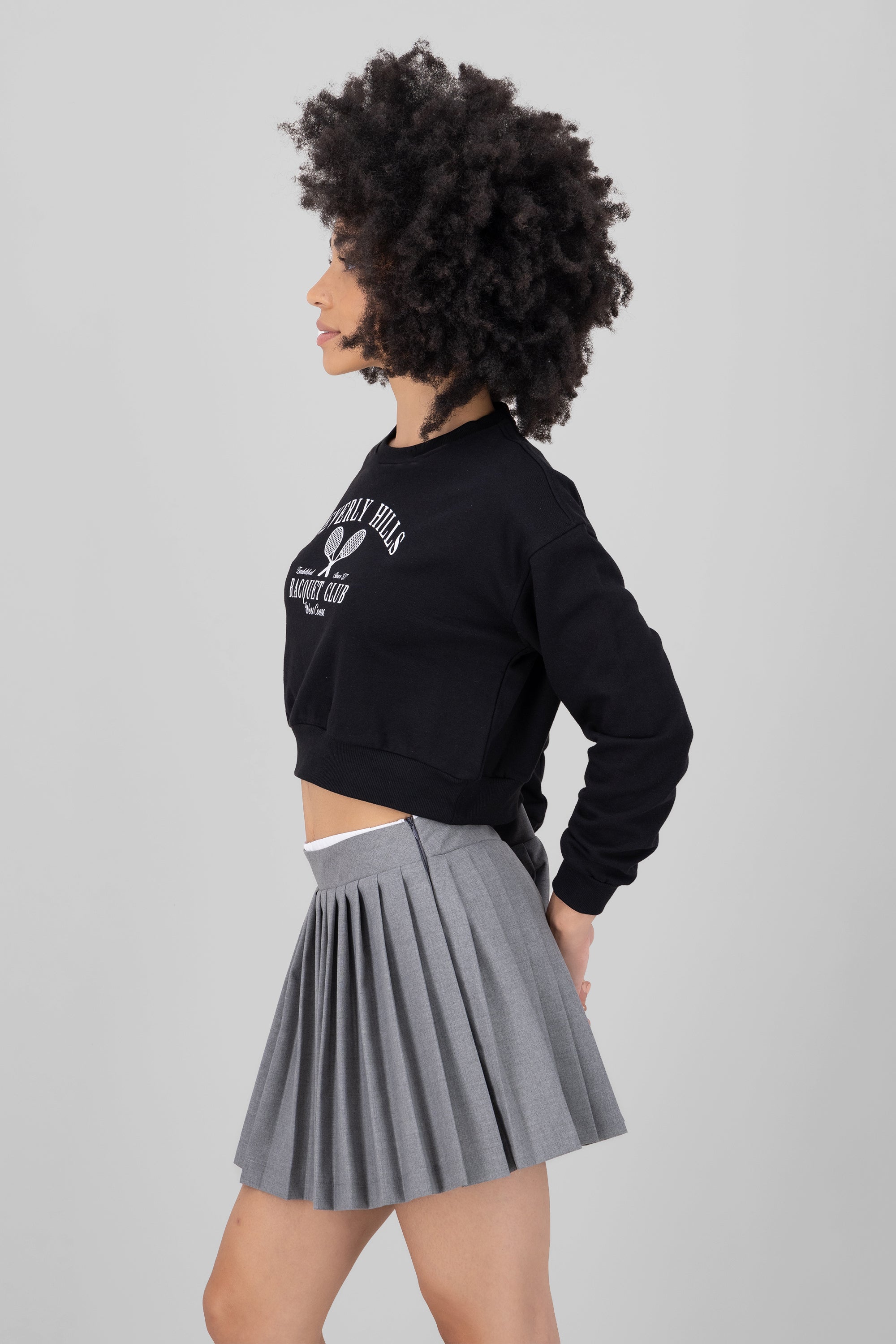 Sudadera crop estampada NEGRO