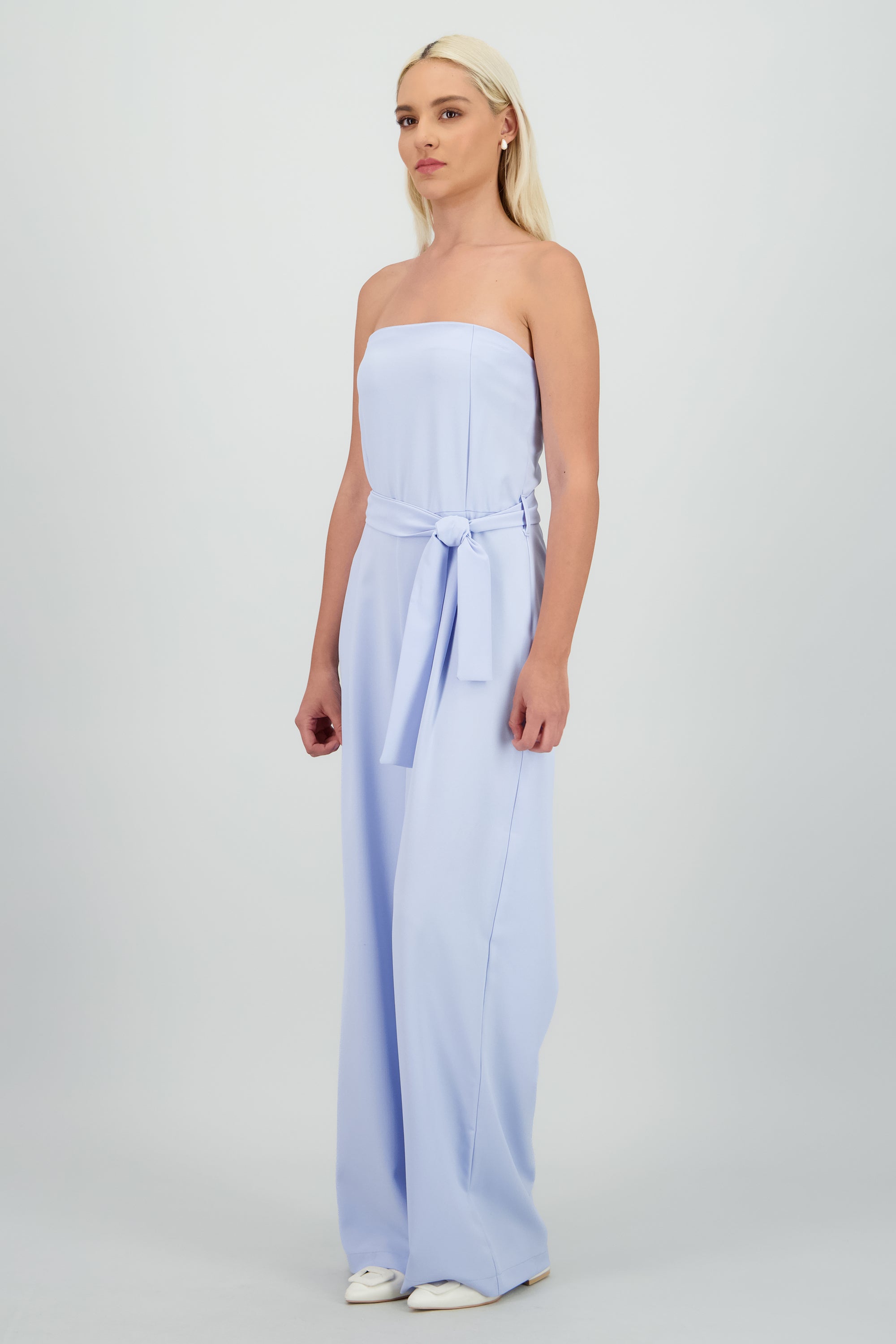 Jumpsuit strapless sastreado AZUL PASTEL