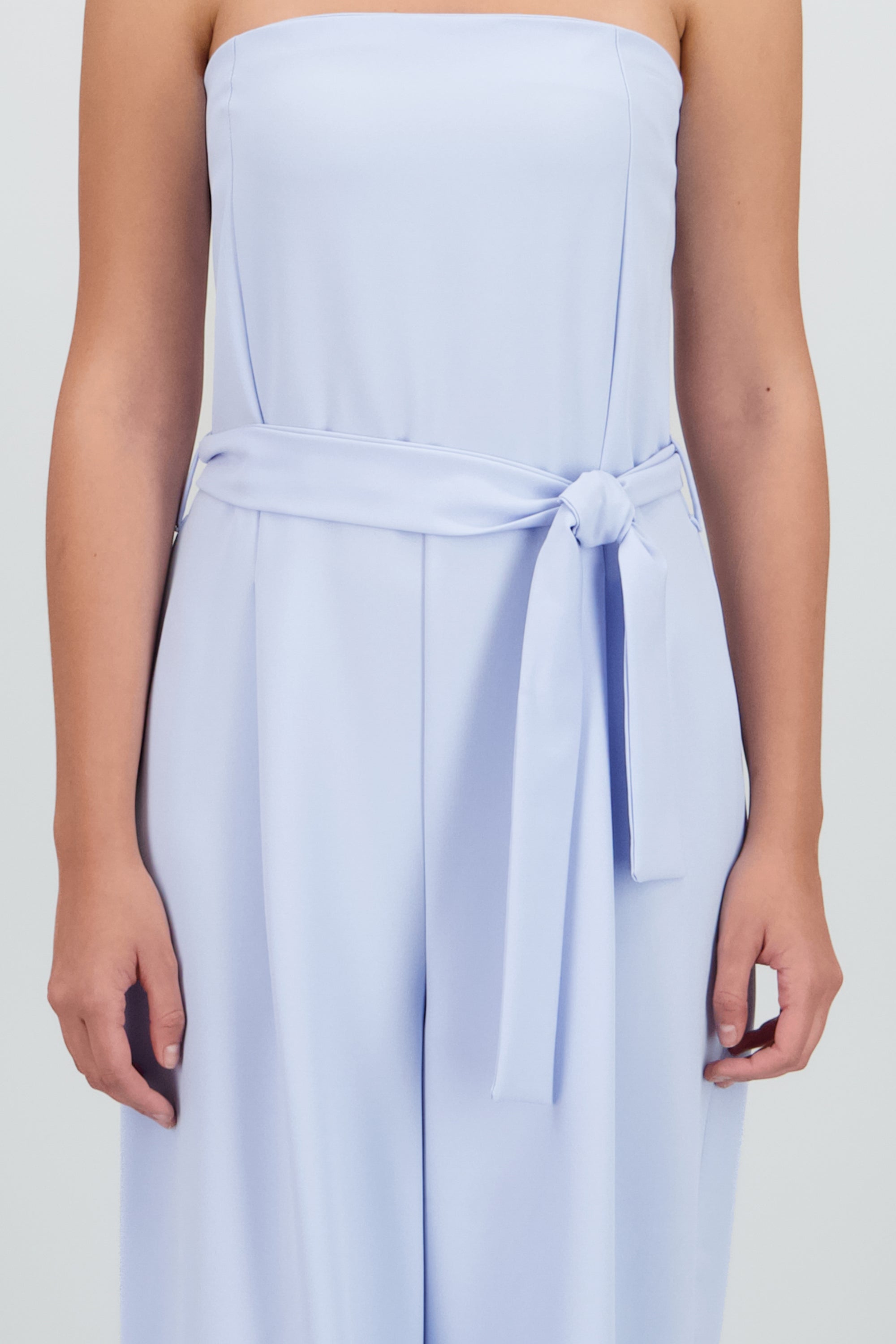 Jumpsuit strapless sastreado AZUL PASTEL