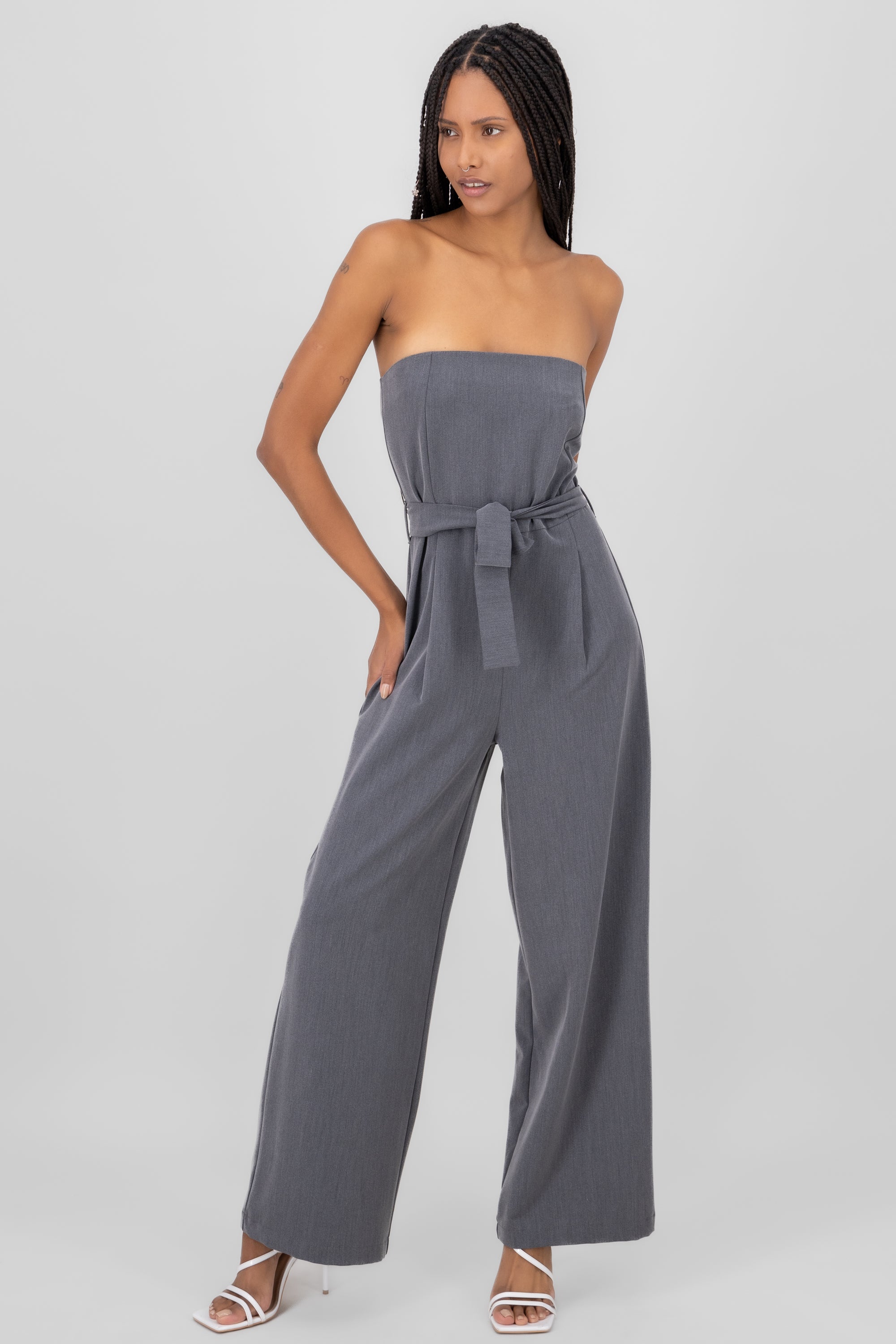 Jumpsuit strapless sastreado GRIS JASPE