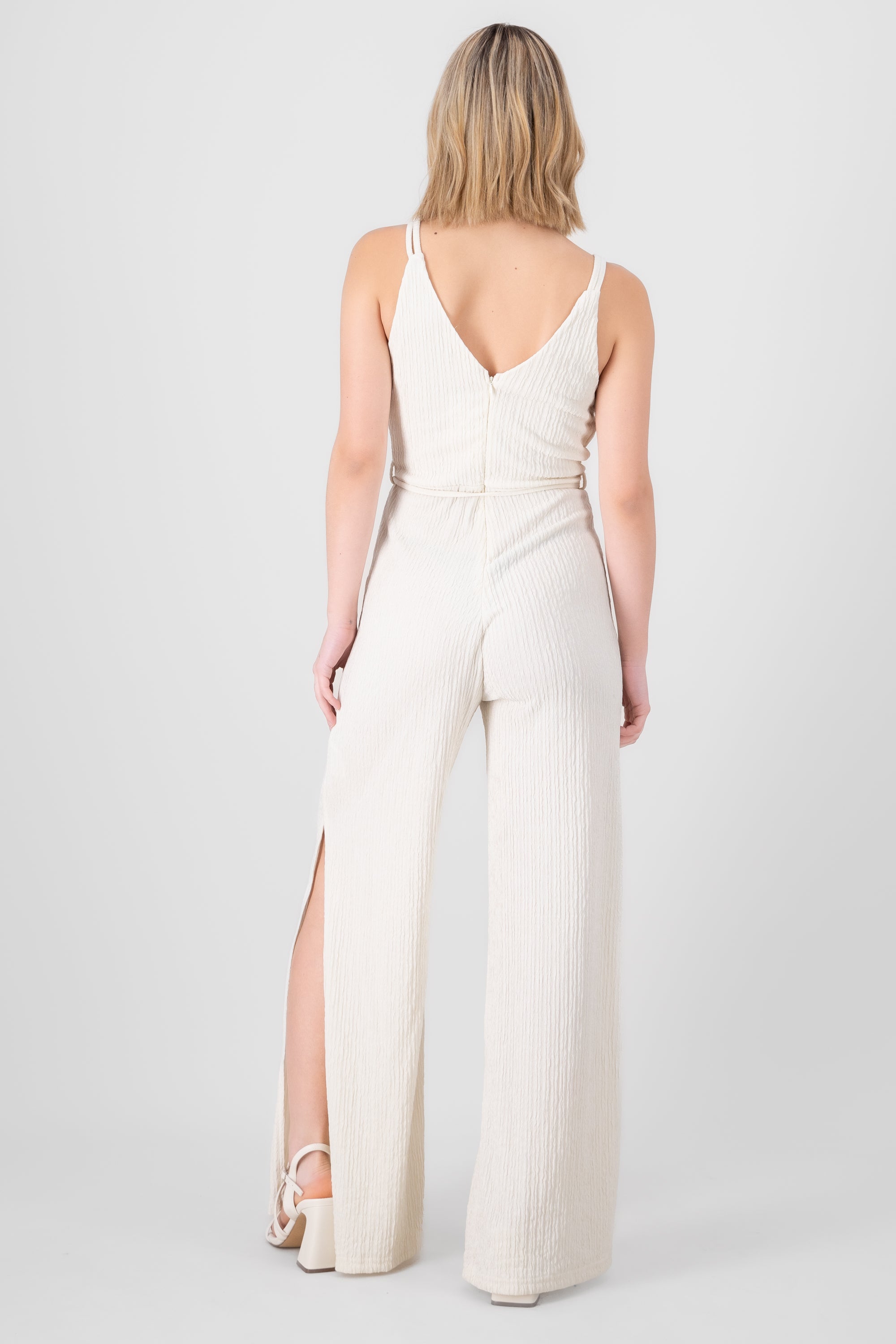 Jumpsuit liso con textura CREMA