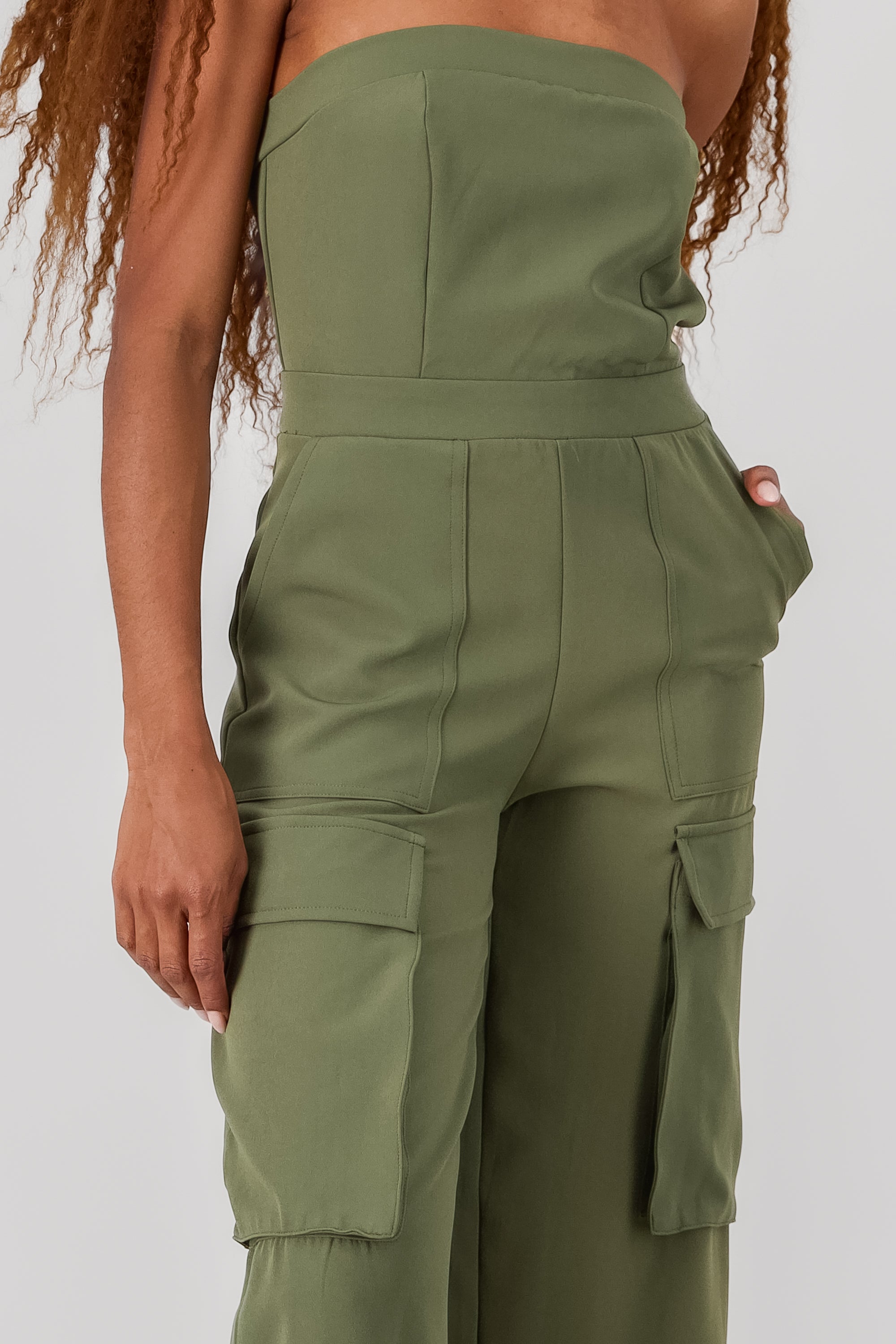 Jumpsuit strapless bolsas cargo OLIVO