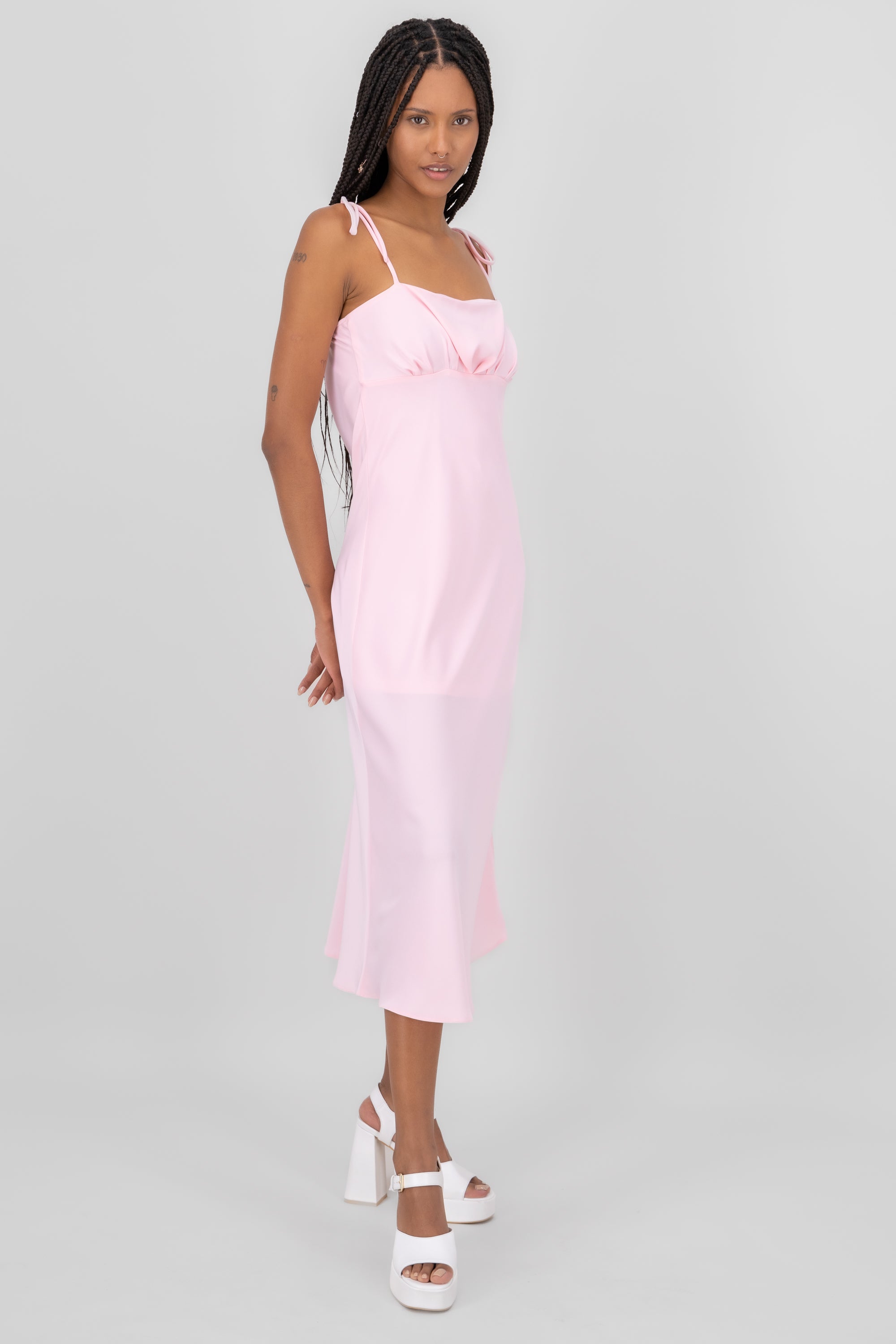 Vestido satinado liso ROSA PASTEL