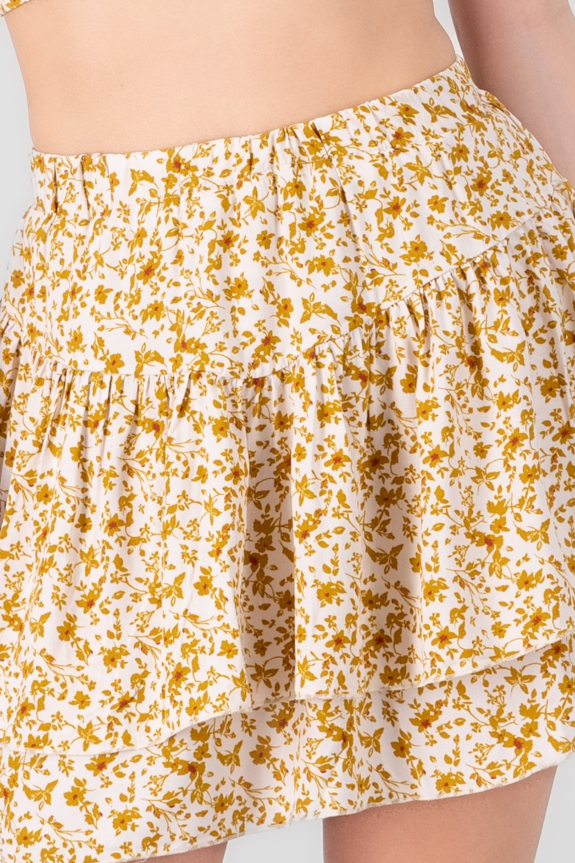 Mini falda olan flores MOSTAZA COMBO