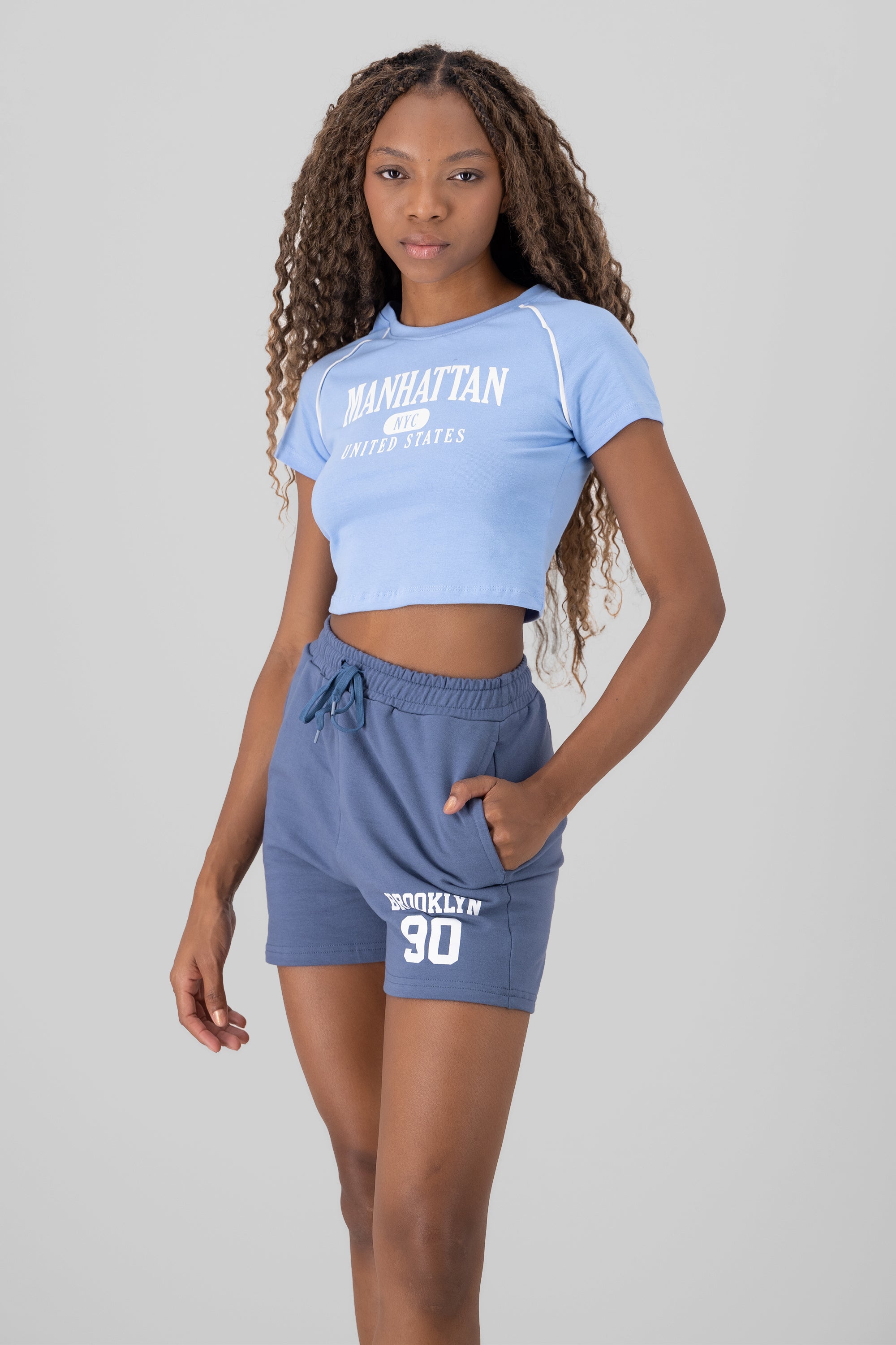 Crop Playera Contrast NYC Sky blue