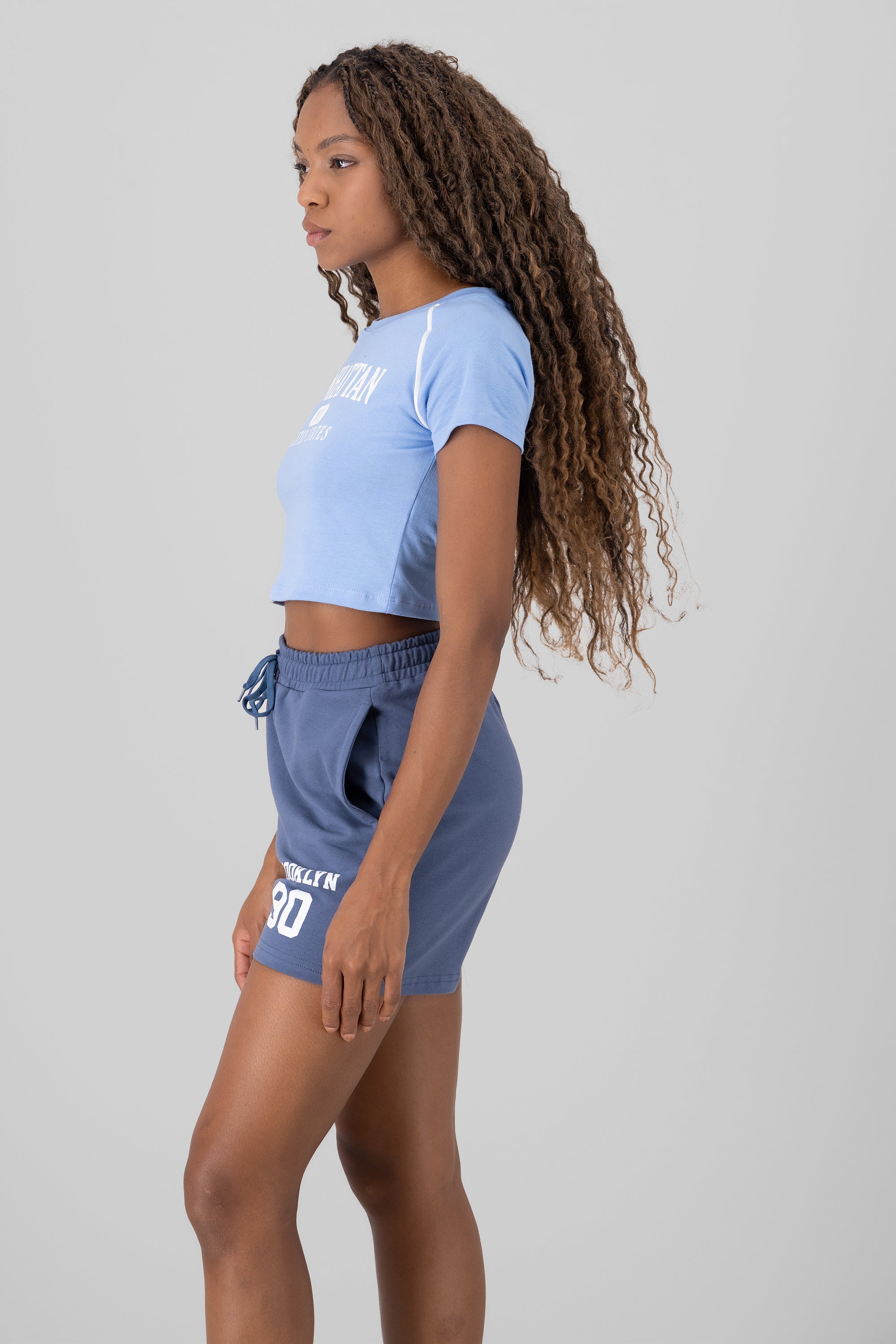 Crop Playera Contrast NYC Sky blue