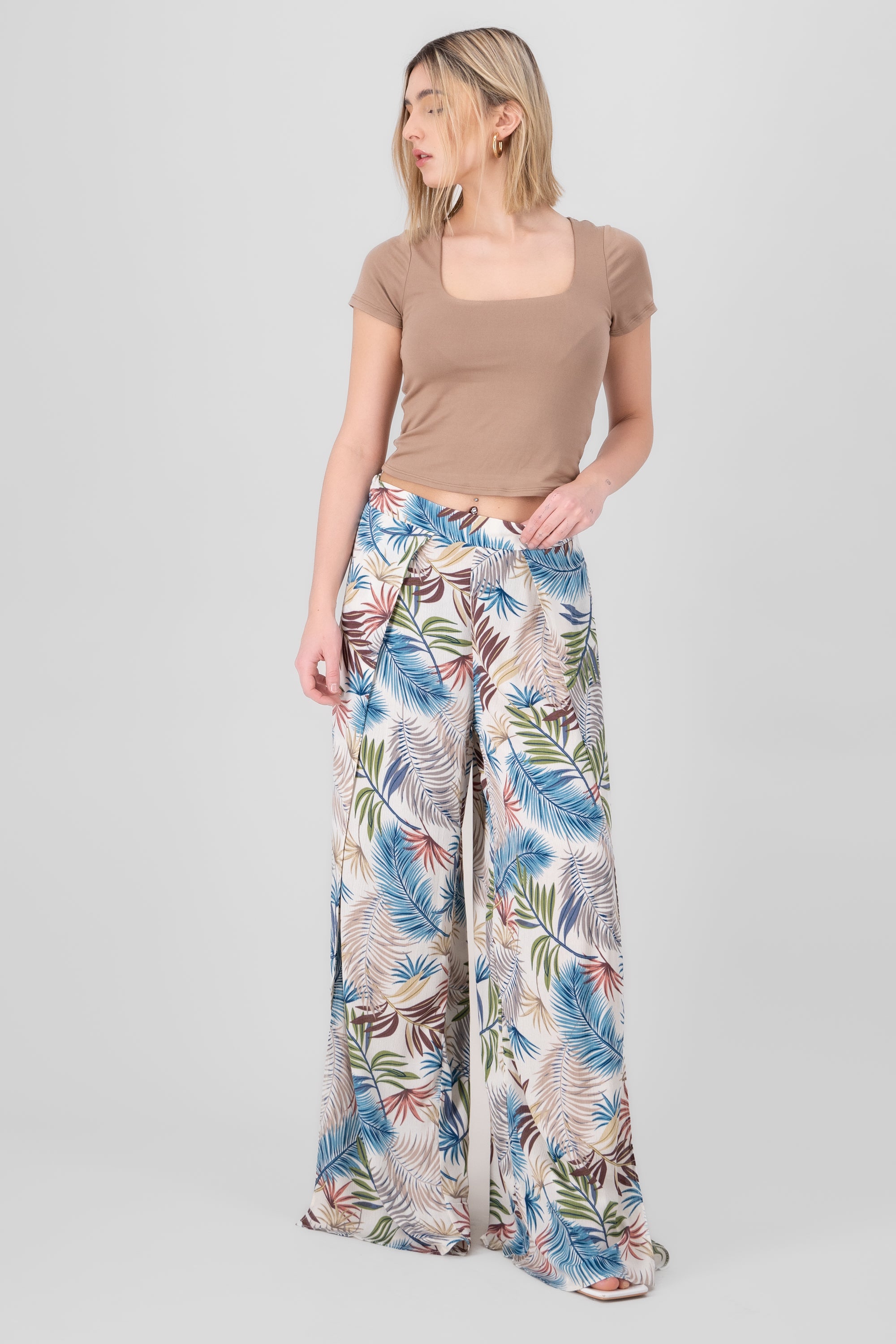 Pantalon pinzas estampado tropical AZUL COMBO