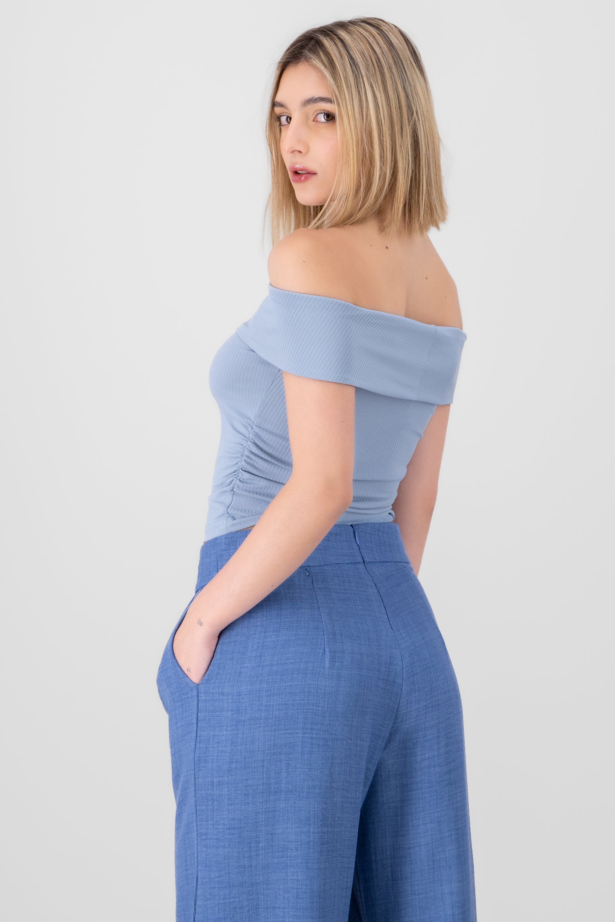 Top Shoulders Discovered Sleeves Sky blue