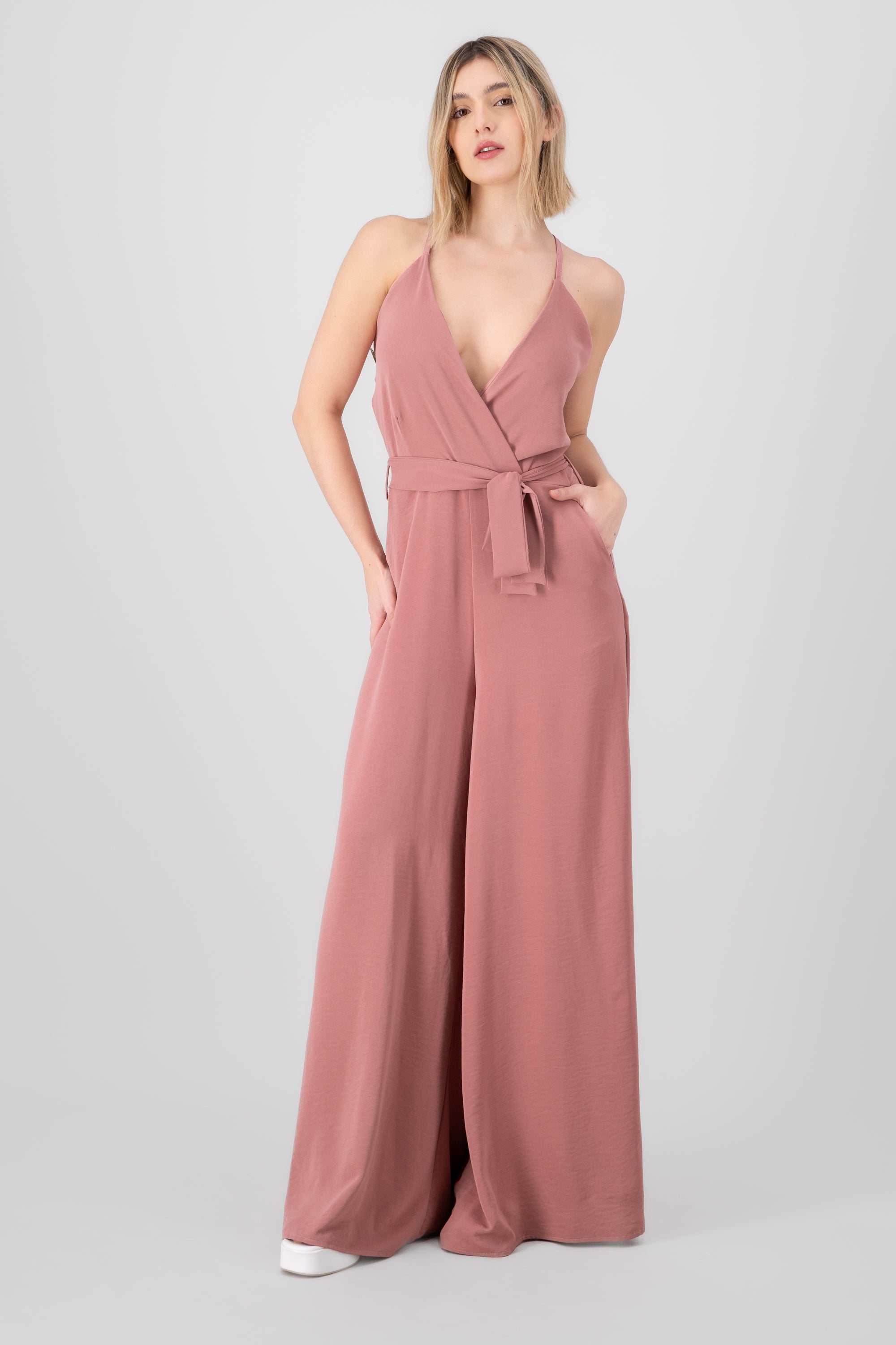 Jumpsuit escote en V con tirante delgado Hypsters PALO DE ROSA