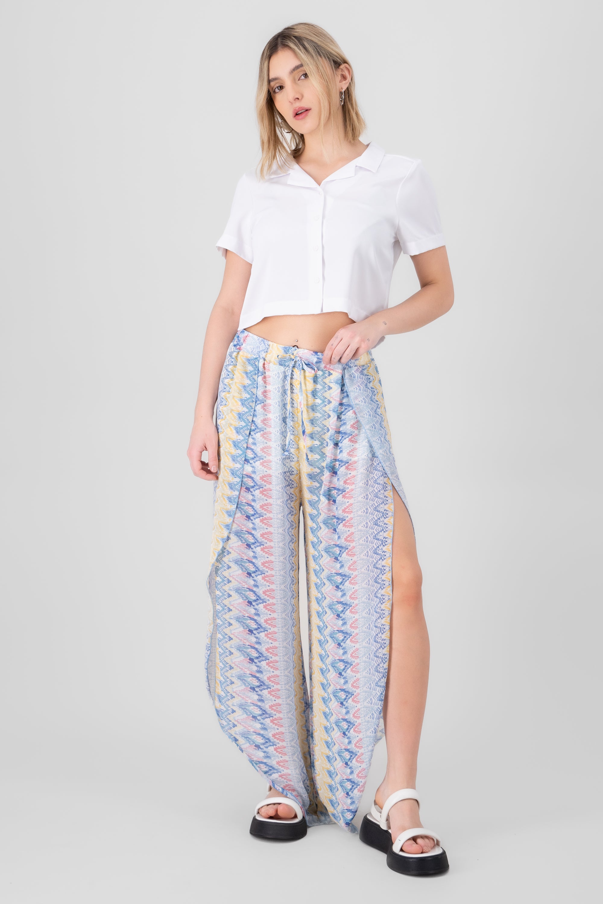 PANTALON AMPLIO DETALLE ABERTURA AZUL COMBO