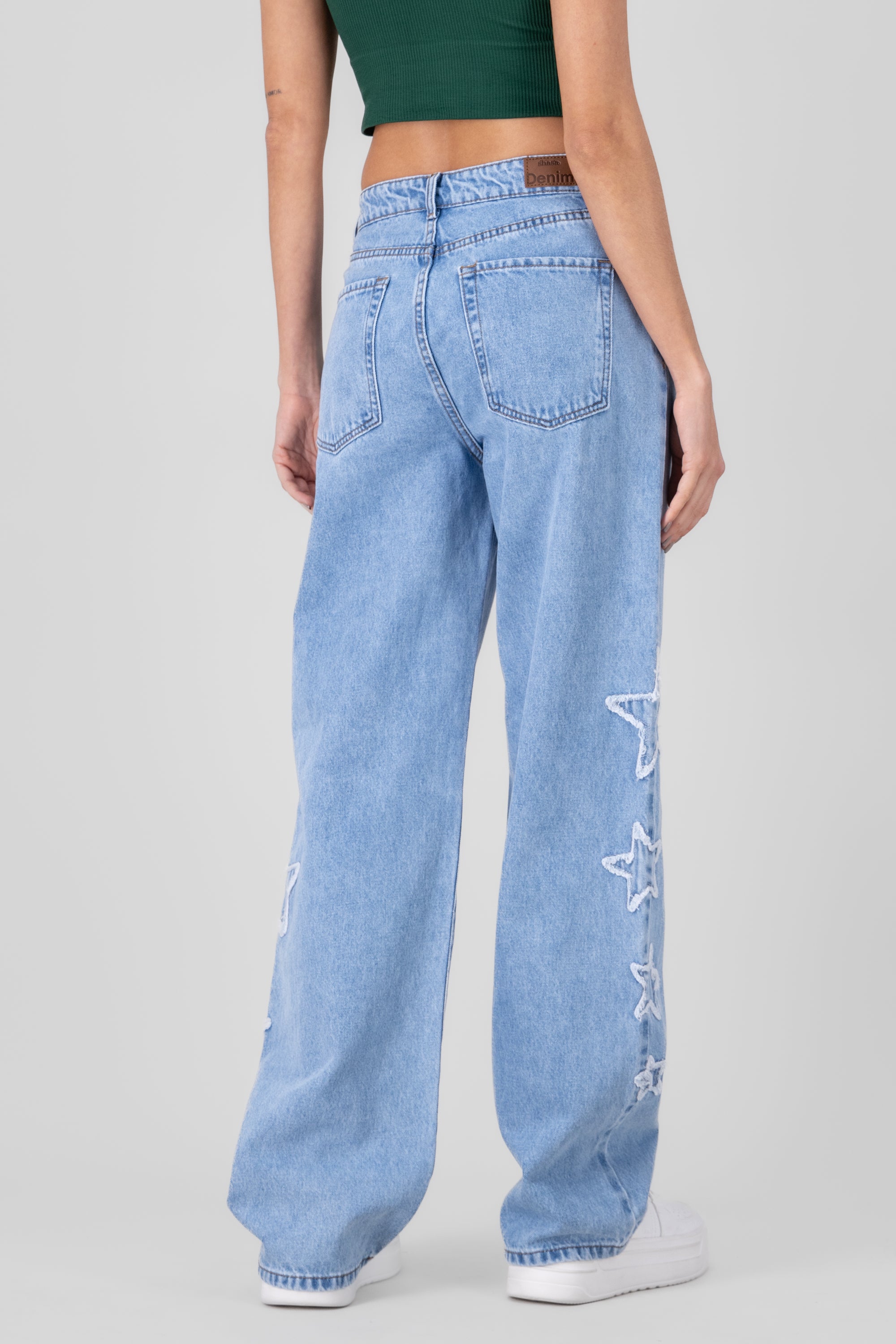 Straight jeans with asymmetric stars Light Wash