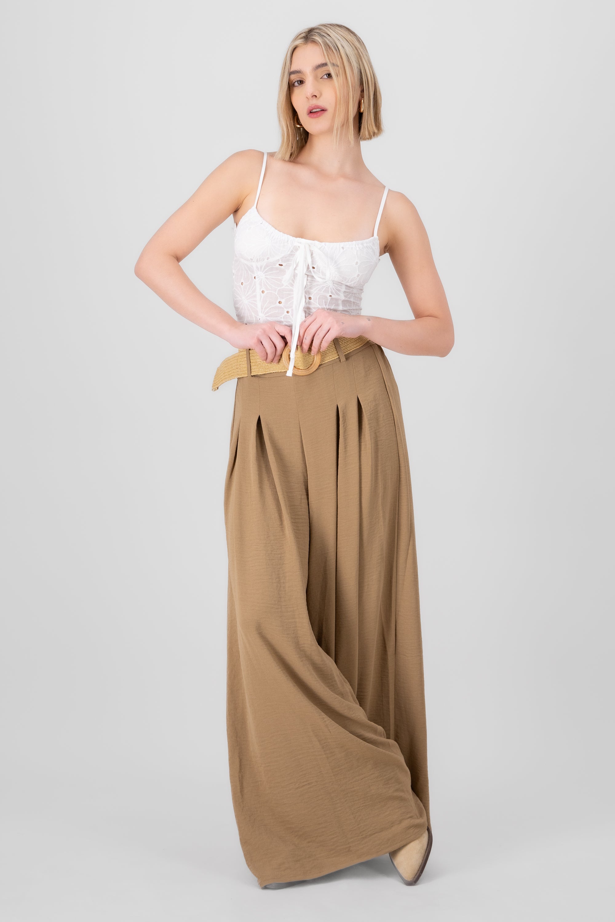 Broad pants with belt SAND