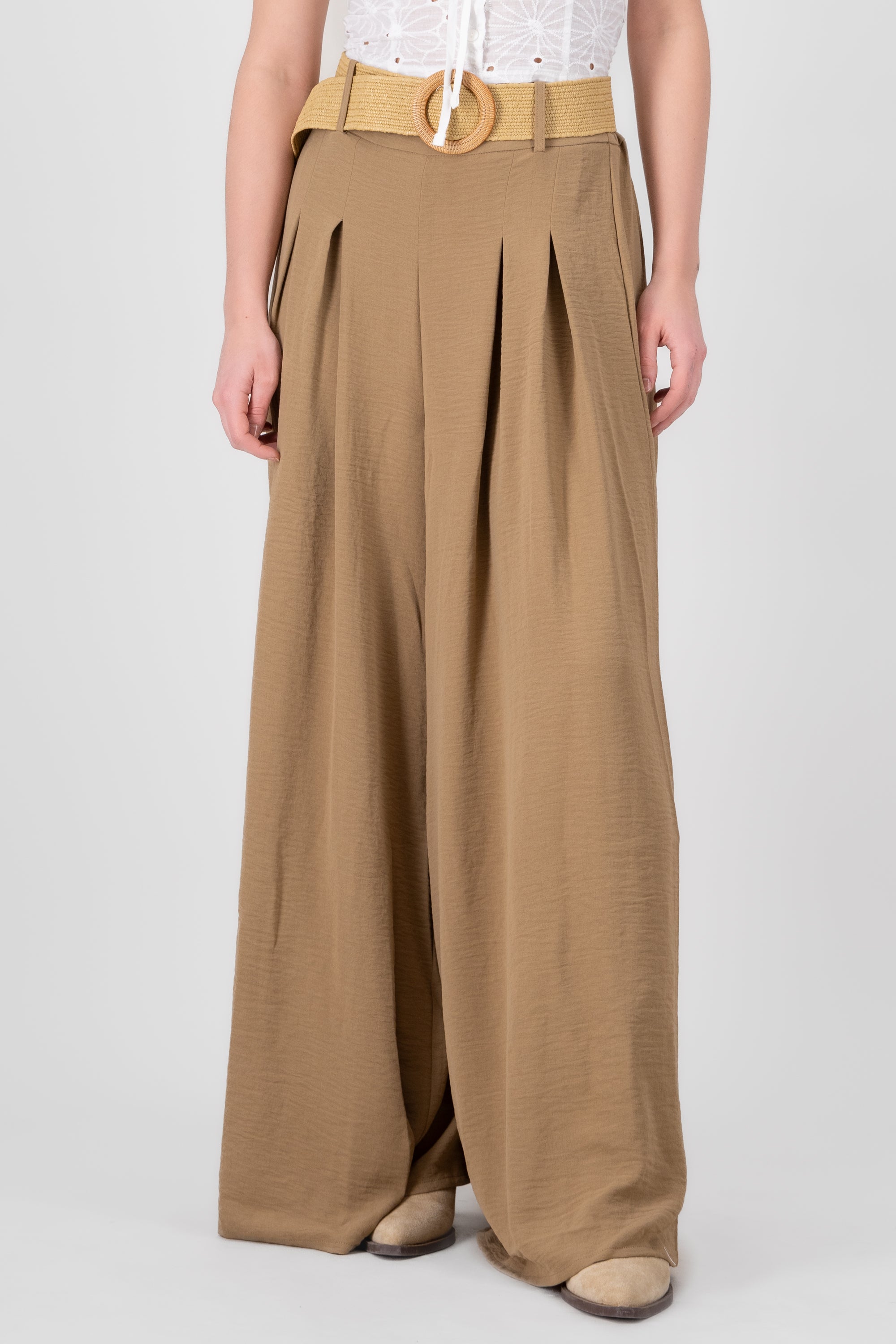 Broad pants with belt SAND