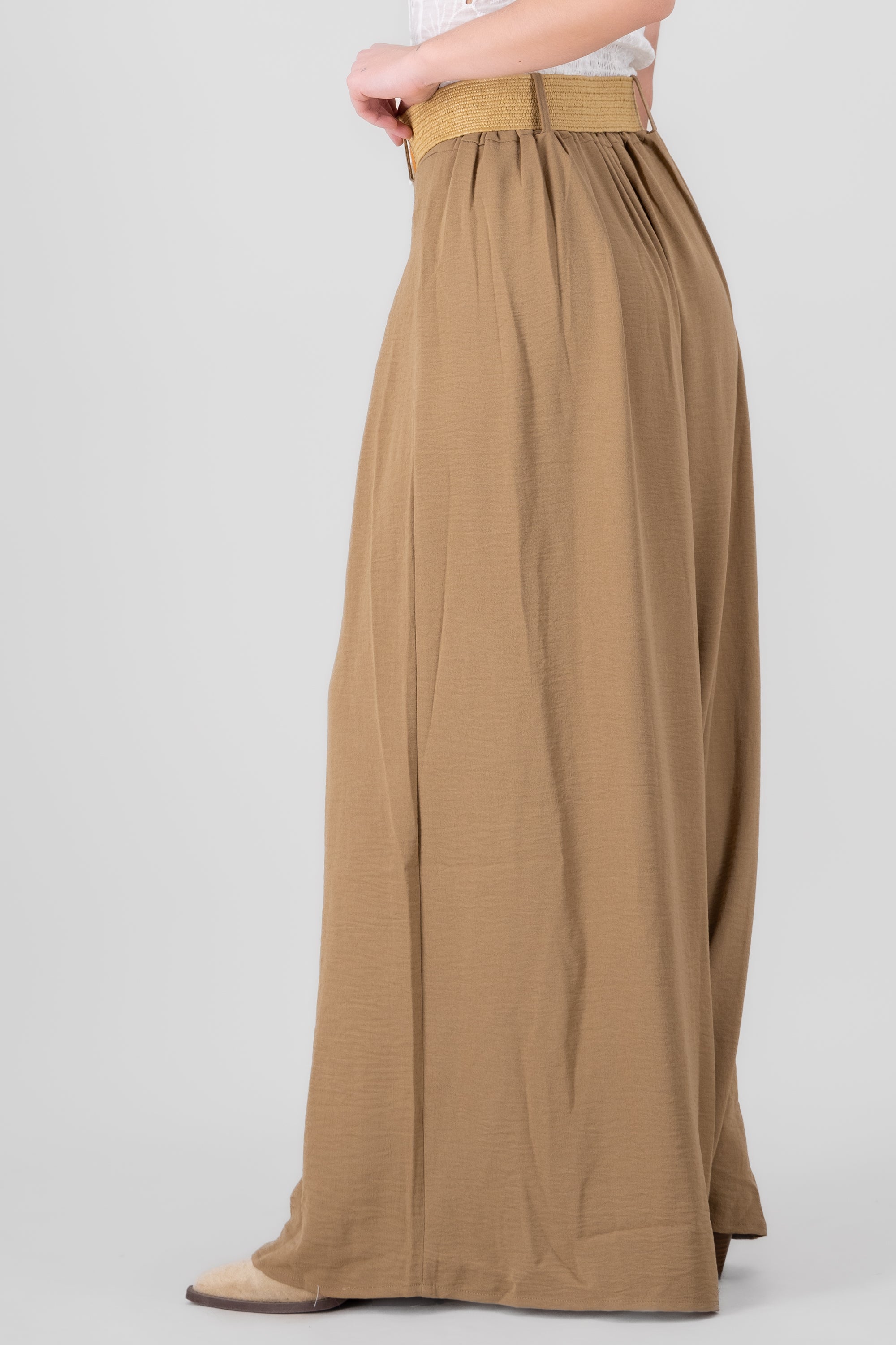 Broad pants with belt SAND