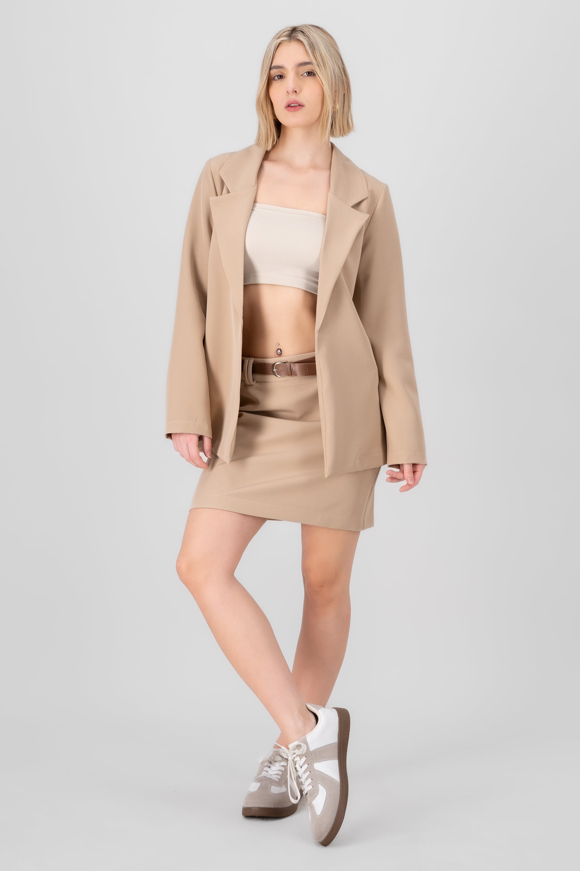 Falda mini detalle cinturon BEIGE