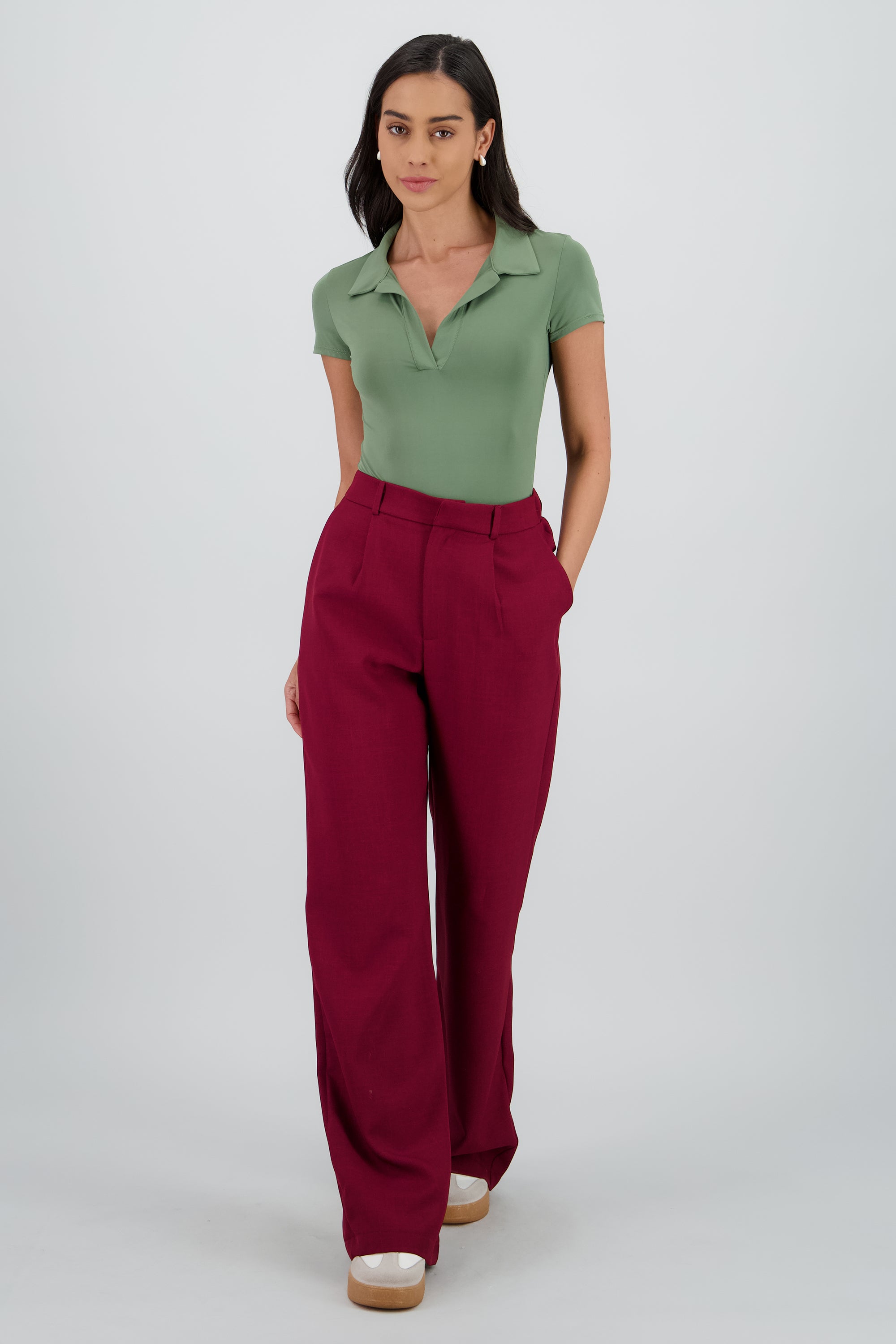 Pantalon pinzas amplio CIRUELA