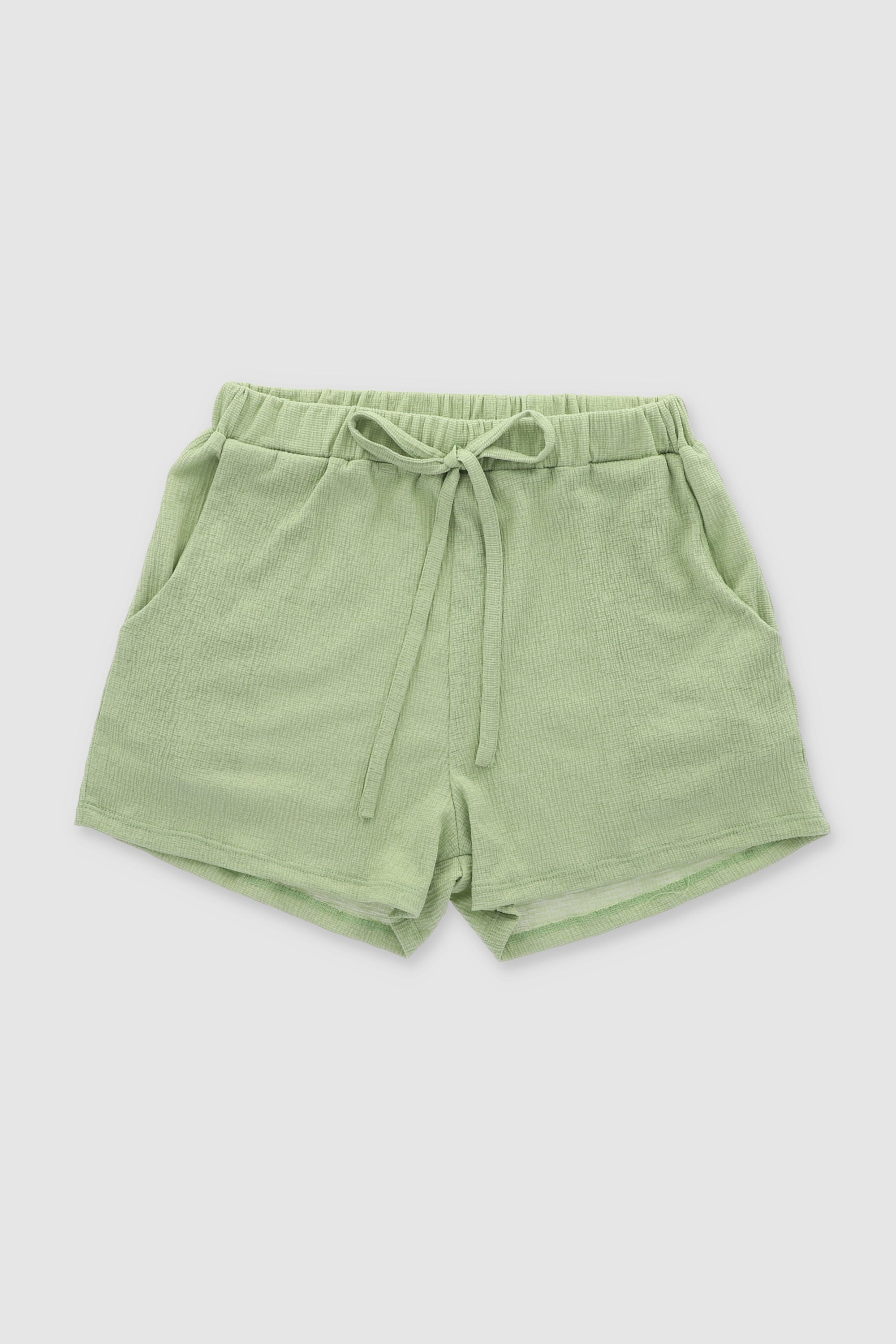Short amplio detalle jaretas VERDE CLARO