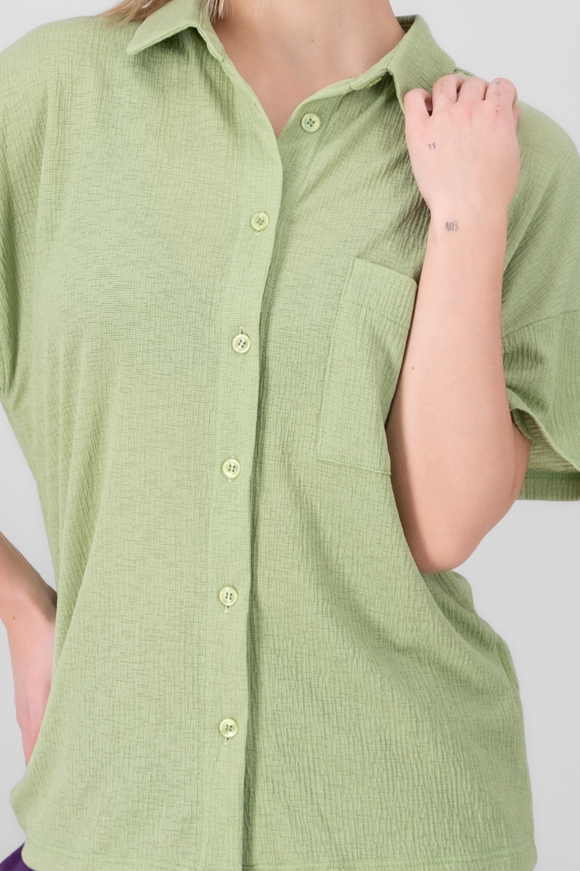 Camisa over manga corta VERDE CLARO