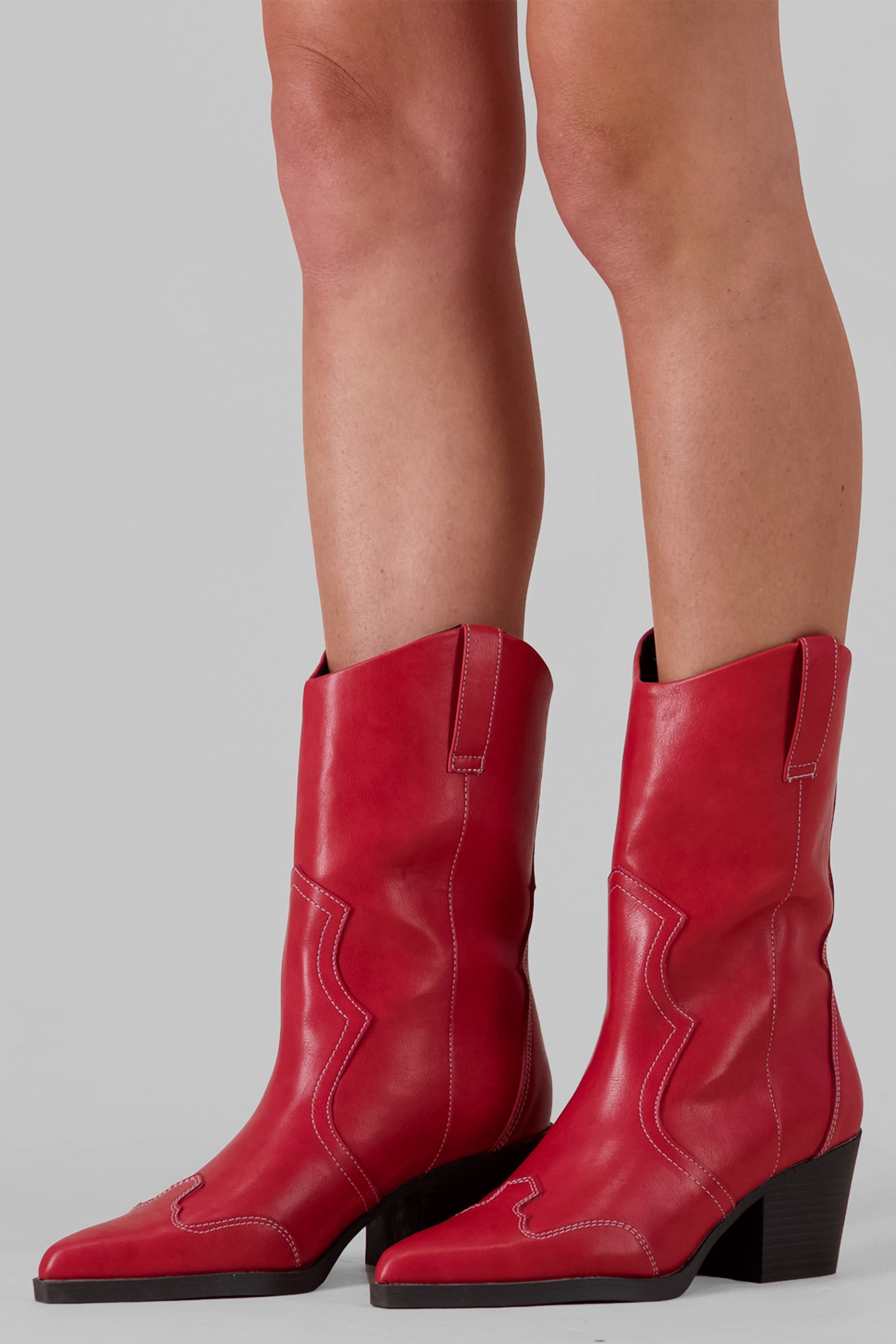 Bota midi vaquera sencilla pespuntes ROJO