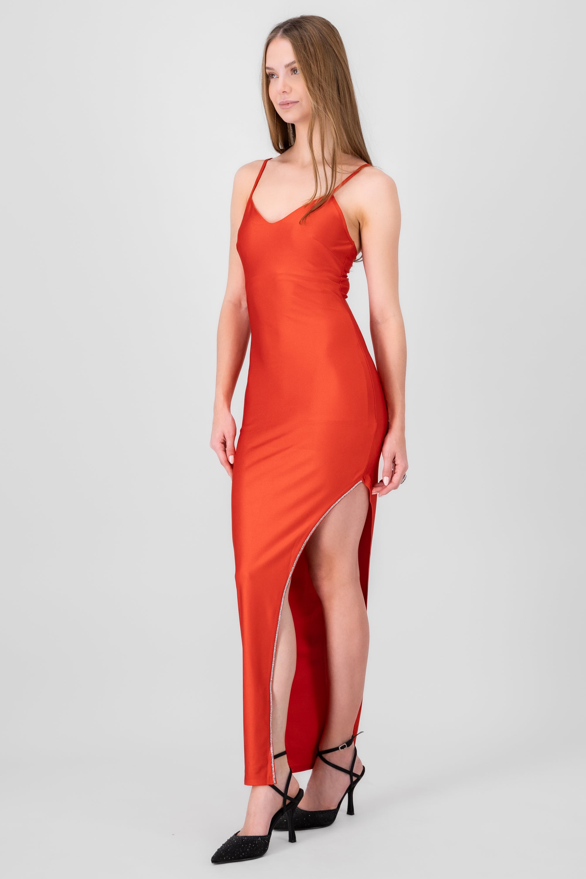 Maxi vestido liso escote brillos ROJO