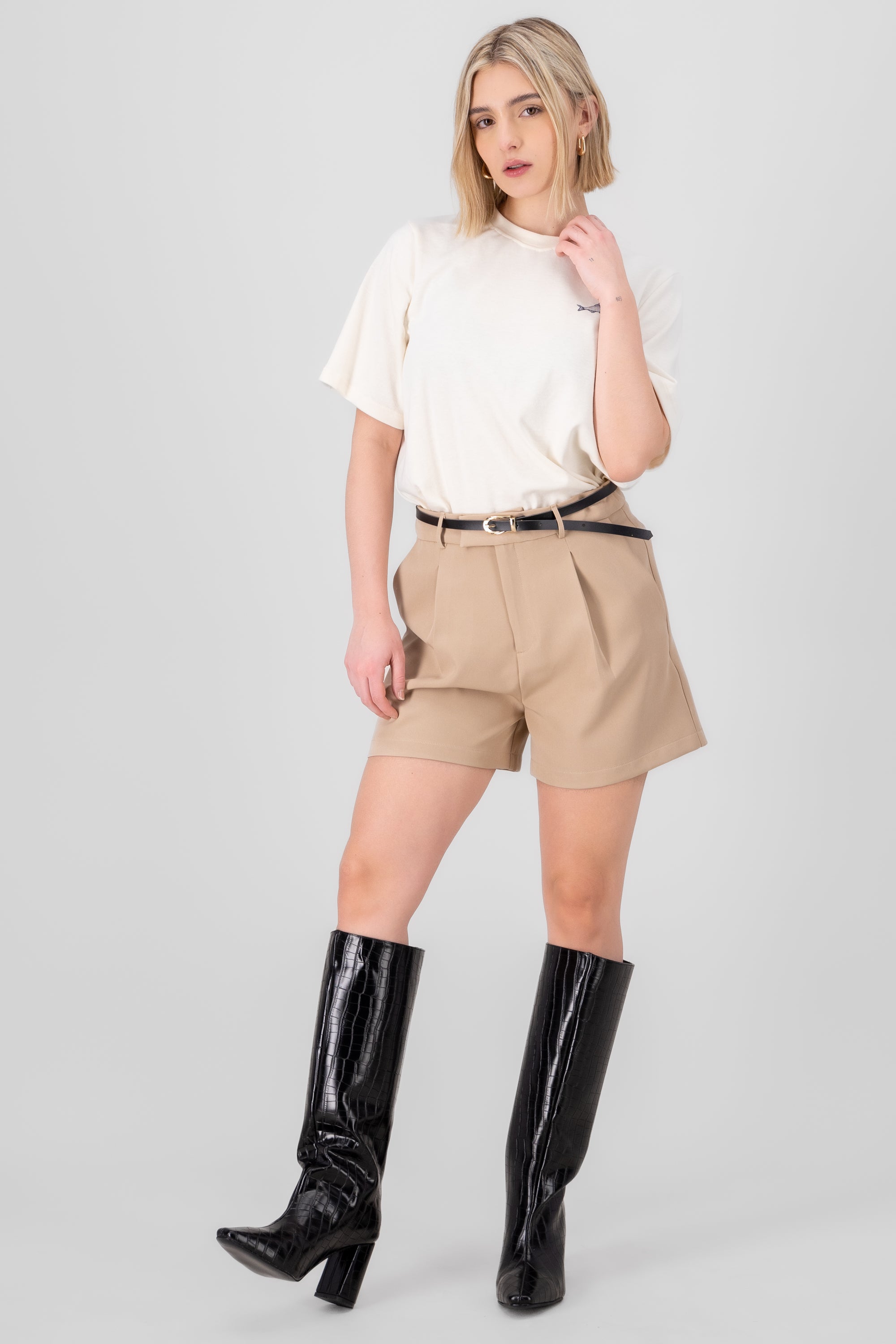 Shorts with clamp and Hypsters belt BEIGE