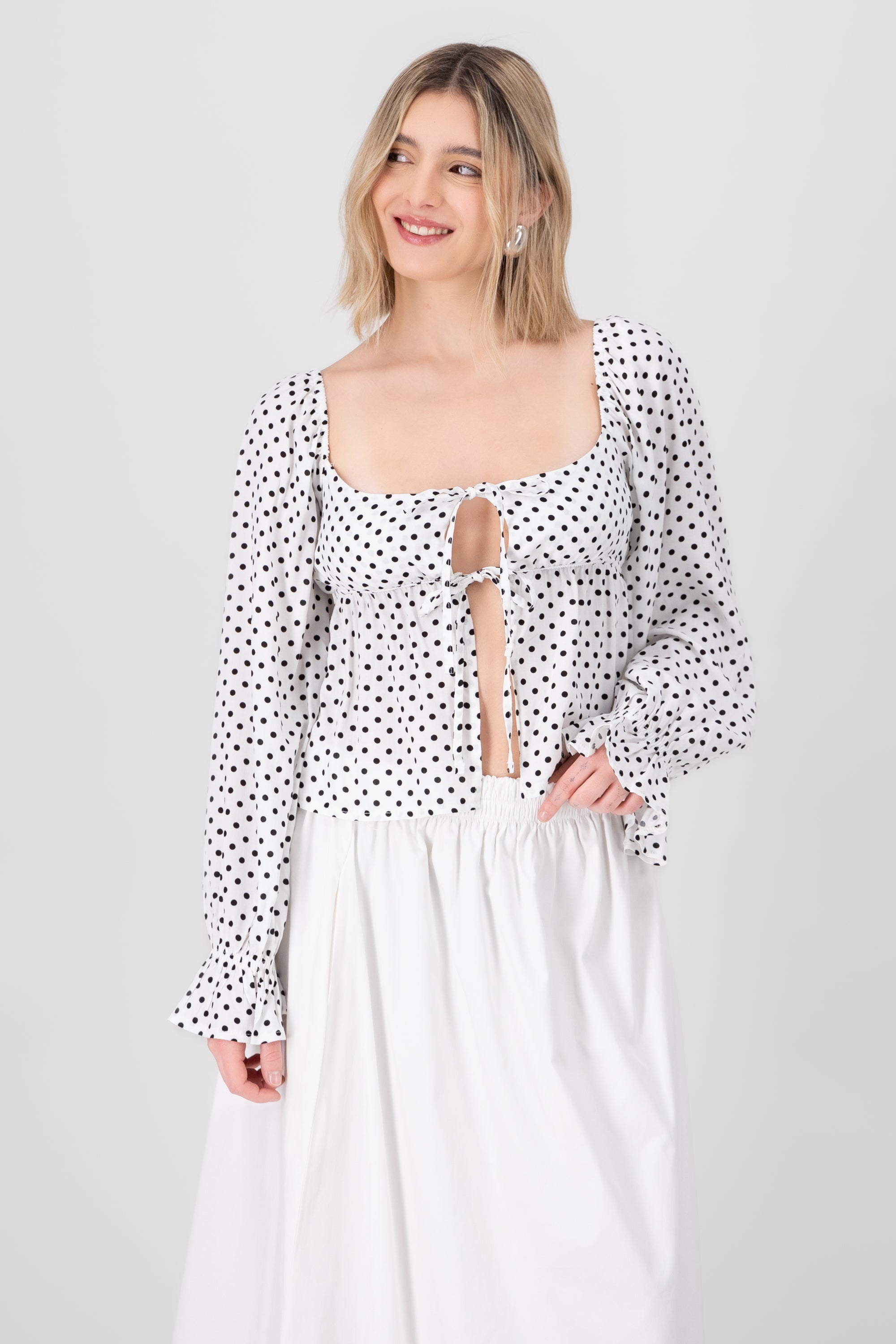LONG POLKA DOTS MANGA BLUSA WITH HYPSTER Mushrooms White Combo