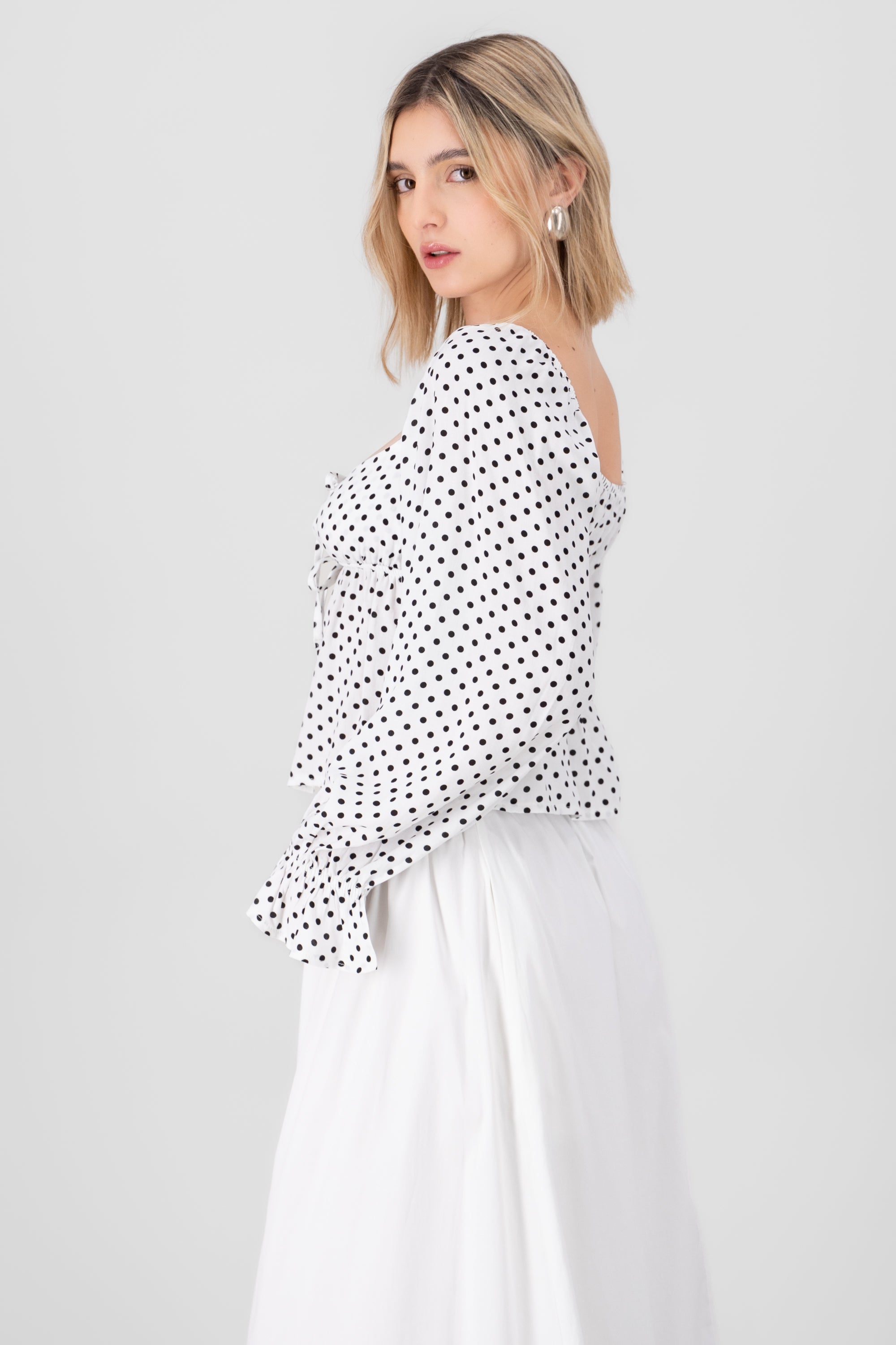 Blusa manga larga Polka Dots con moños Hypsters BLANCO COMBO