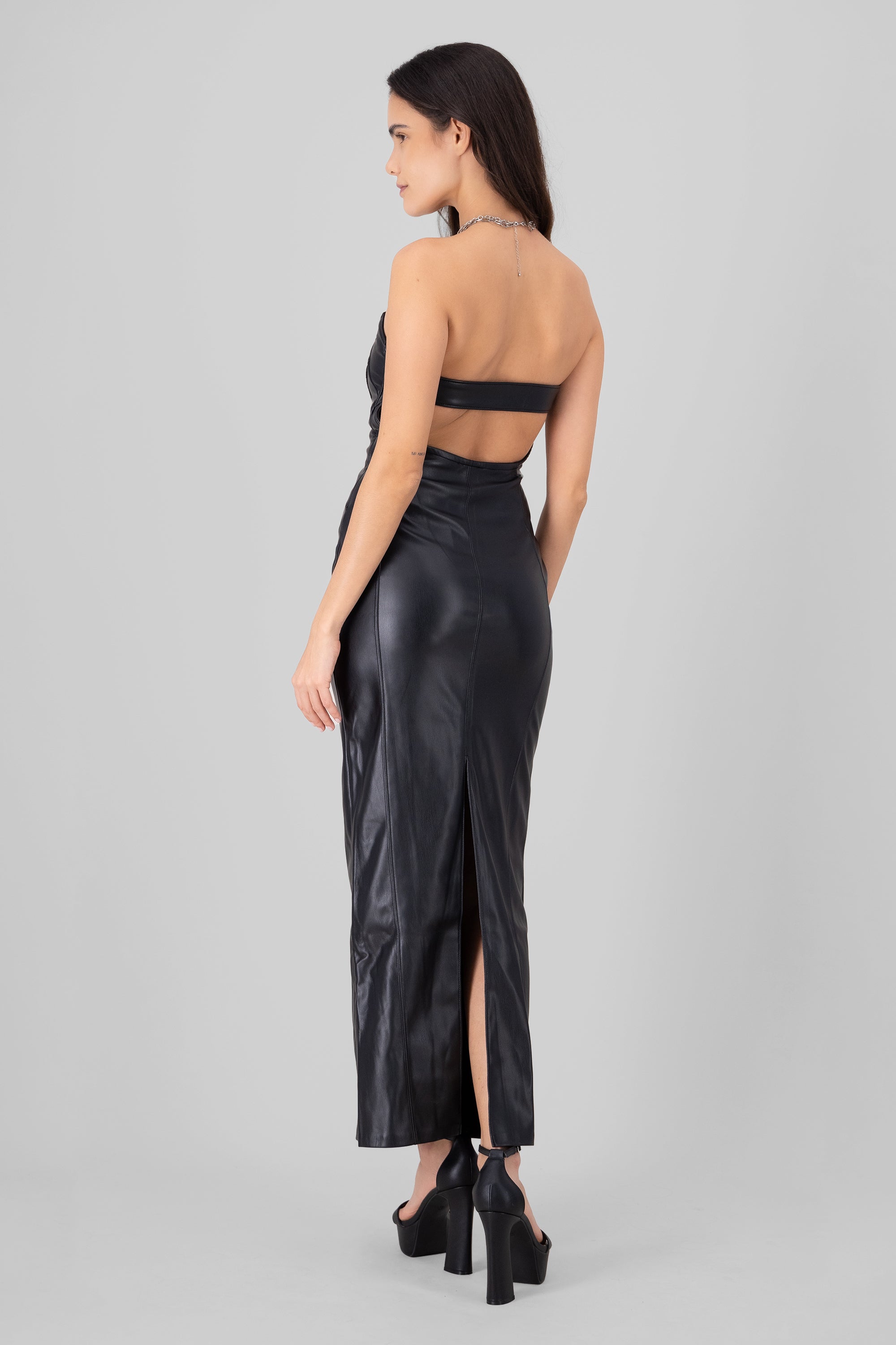 Vestido maxi strapless PU liso NEGRO