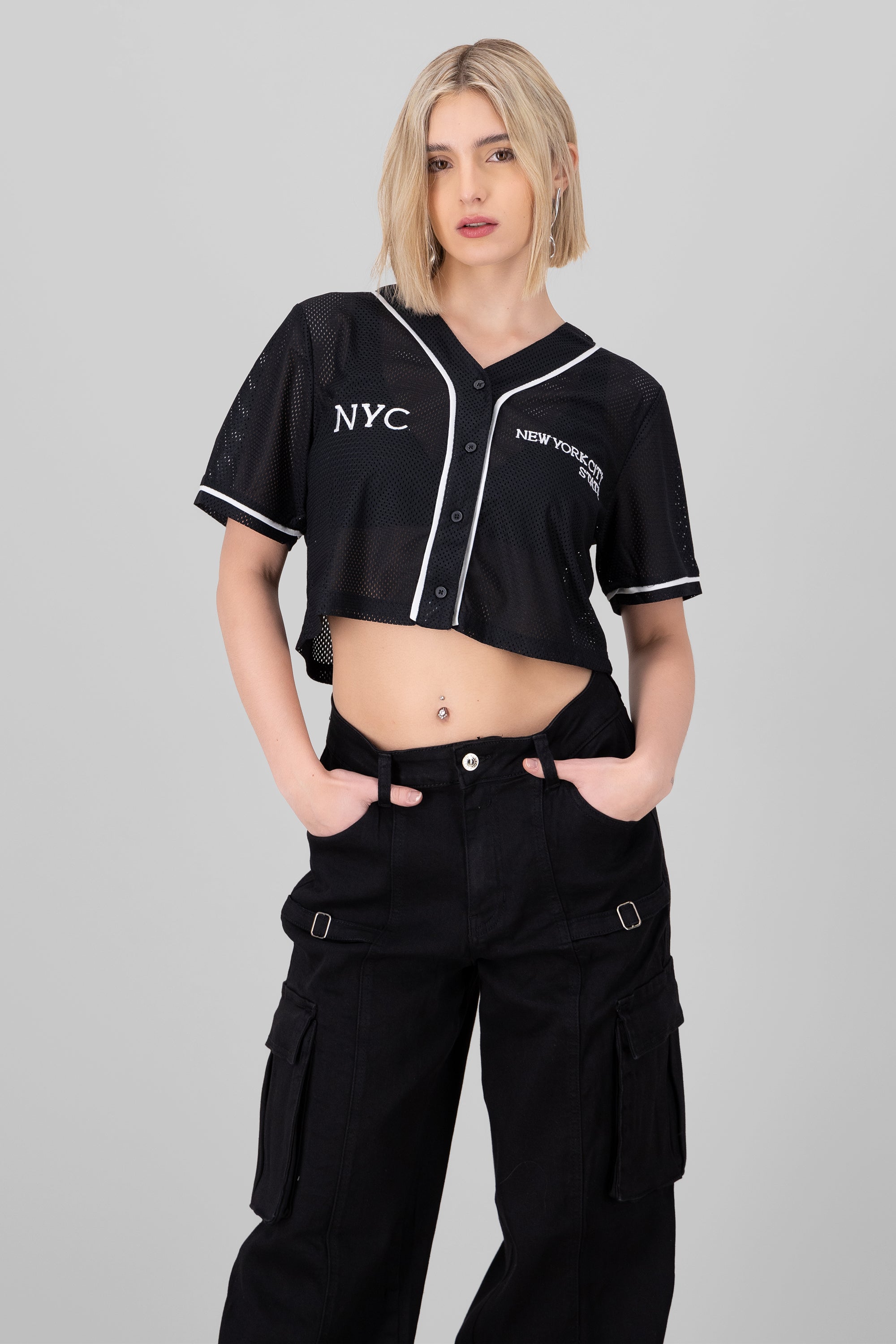 Top con textura de cuello en v de NYC NEGRO COMBO