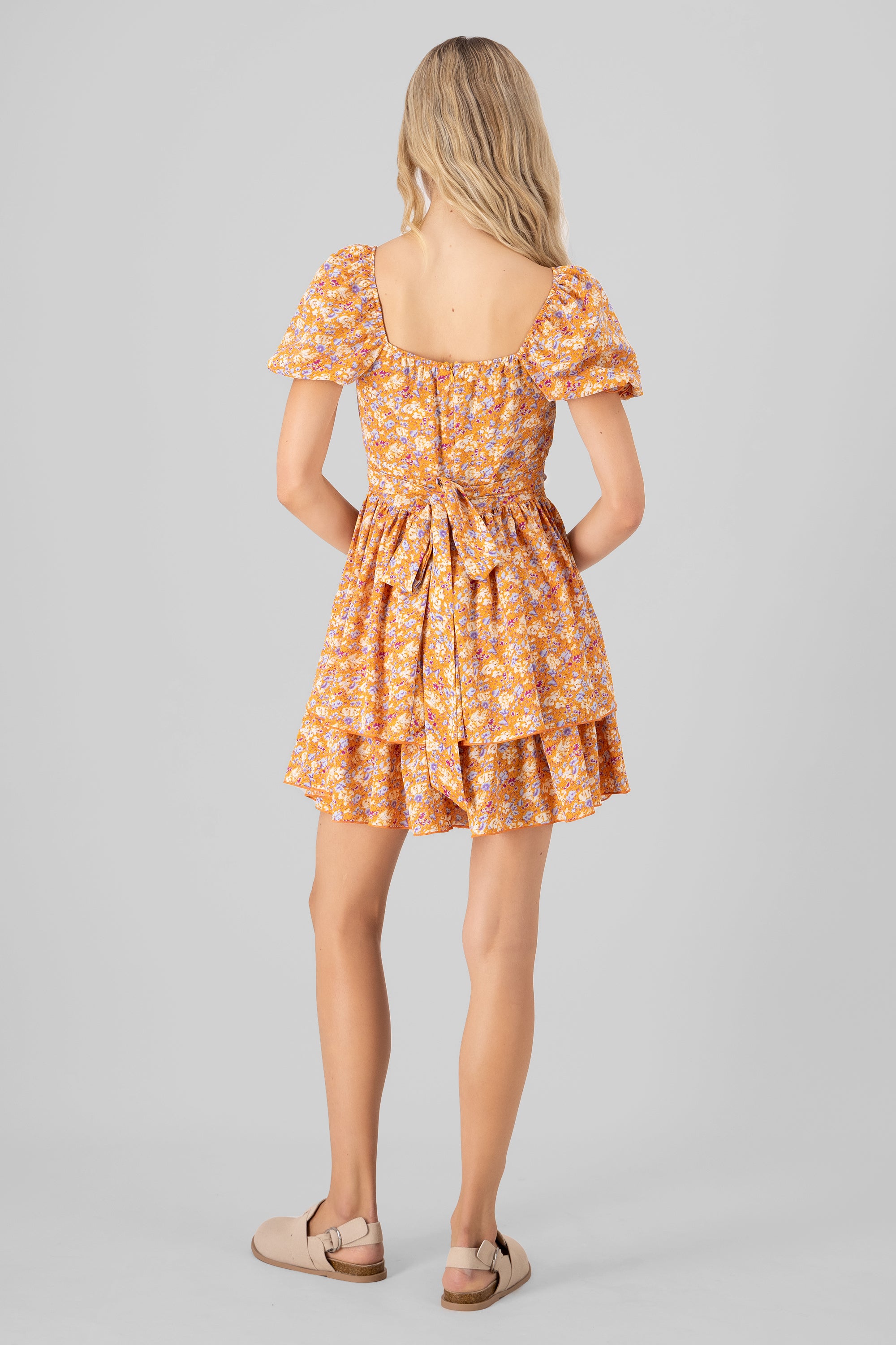 Vestido mini flores detalle olanes NARANJA COMBO