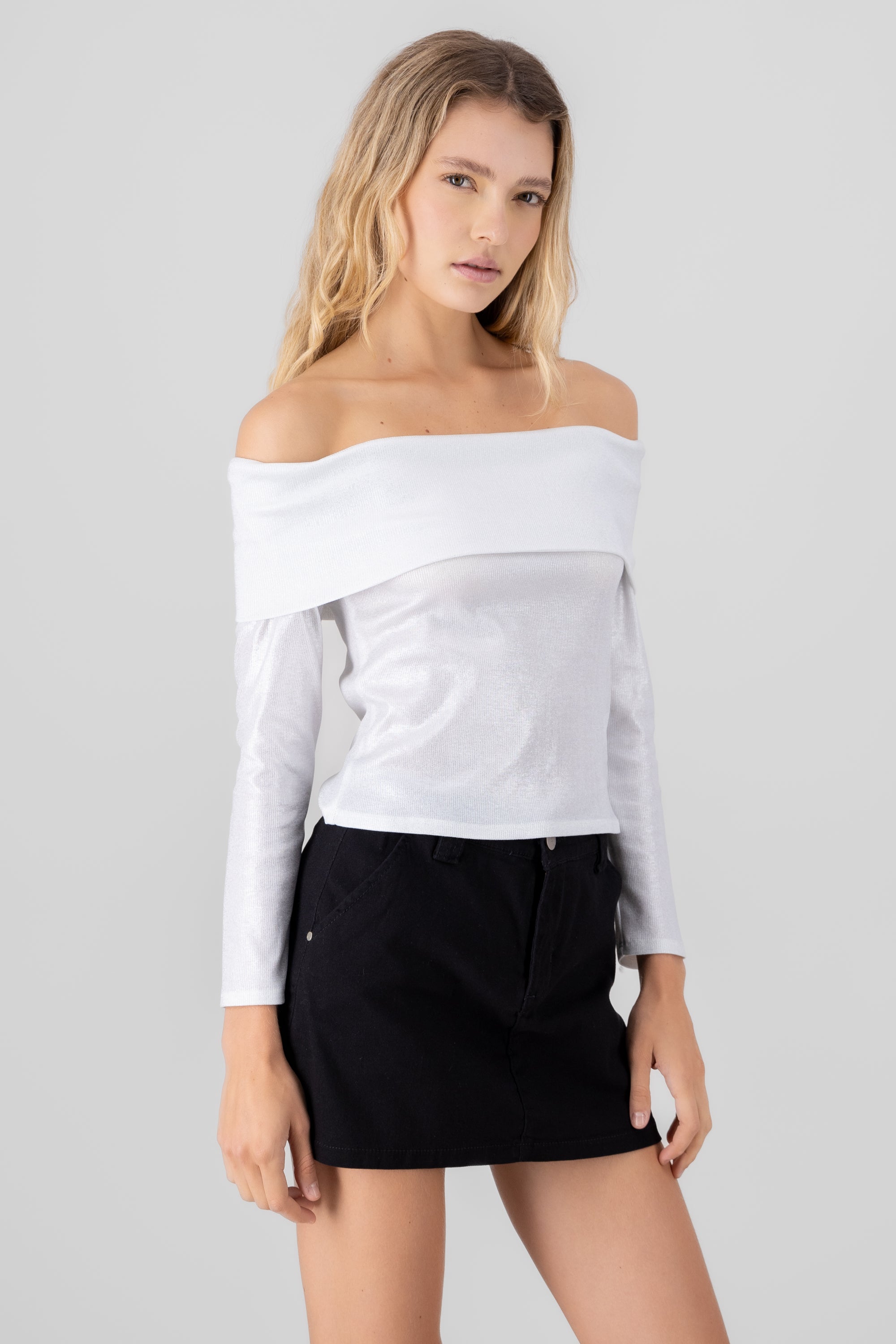 Top off shoulder manga larga detalle foil BLANCO