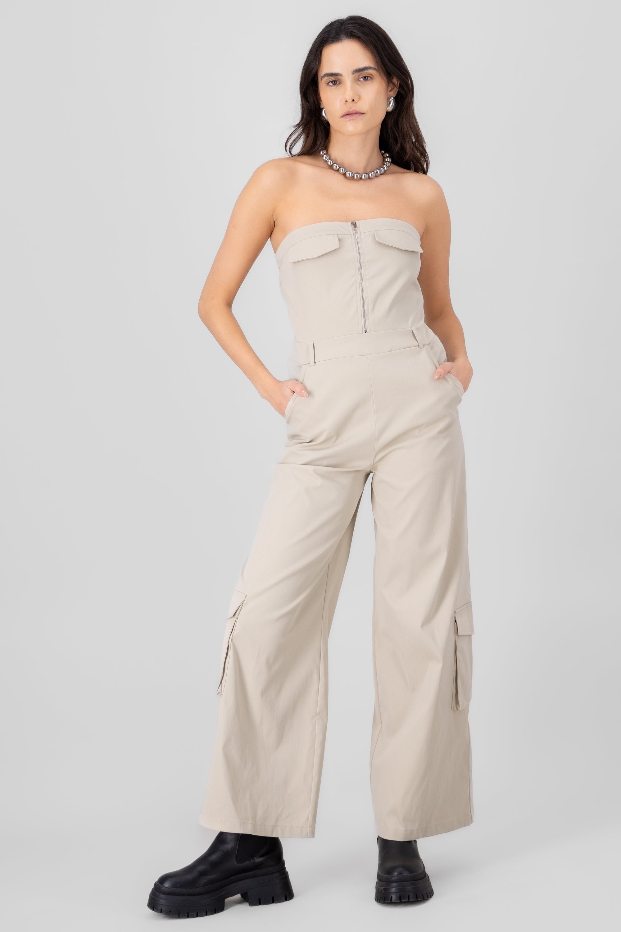 Jumpsuit cargo liso TAUPE