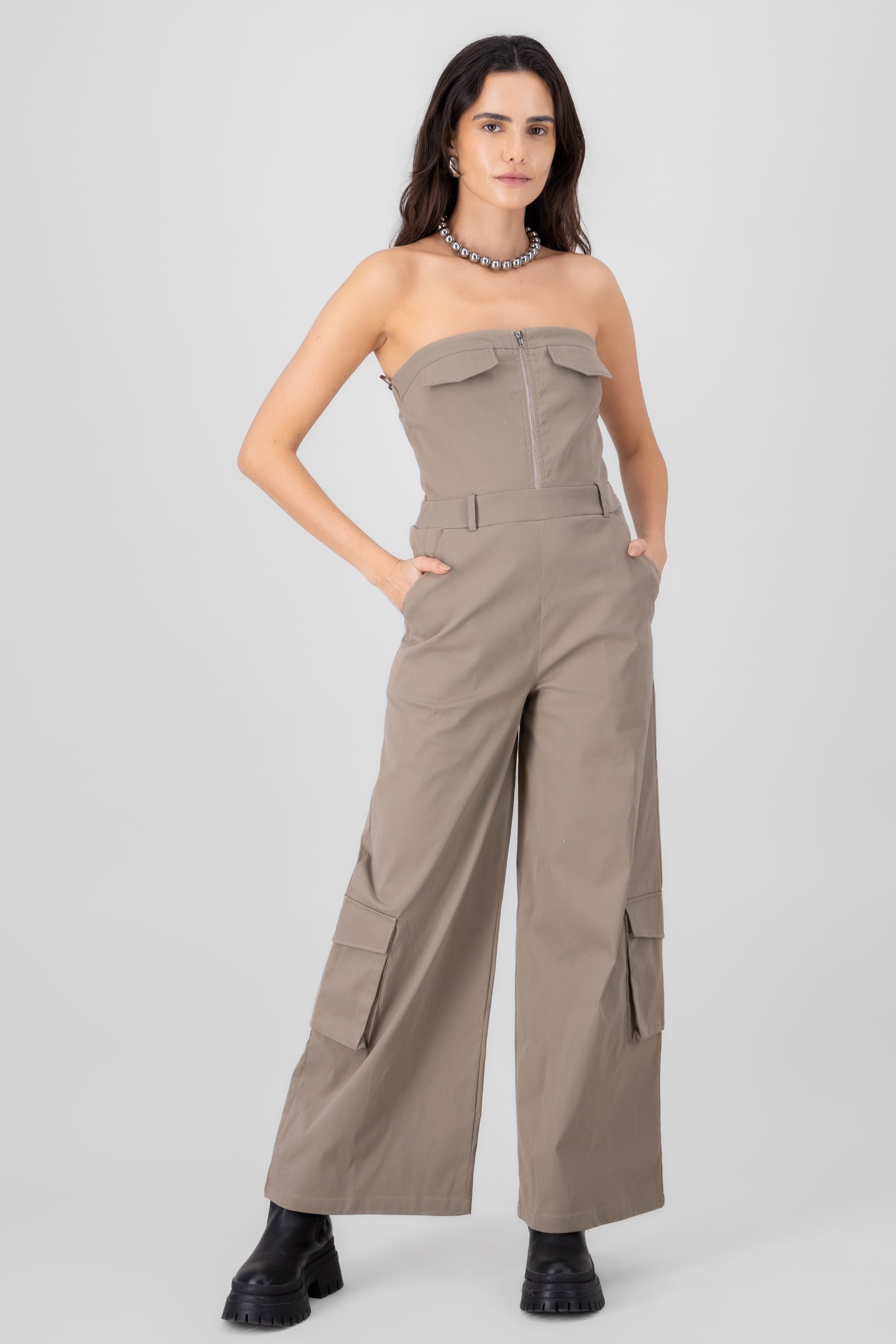 Jumpsuit cargo liso GREIGE