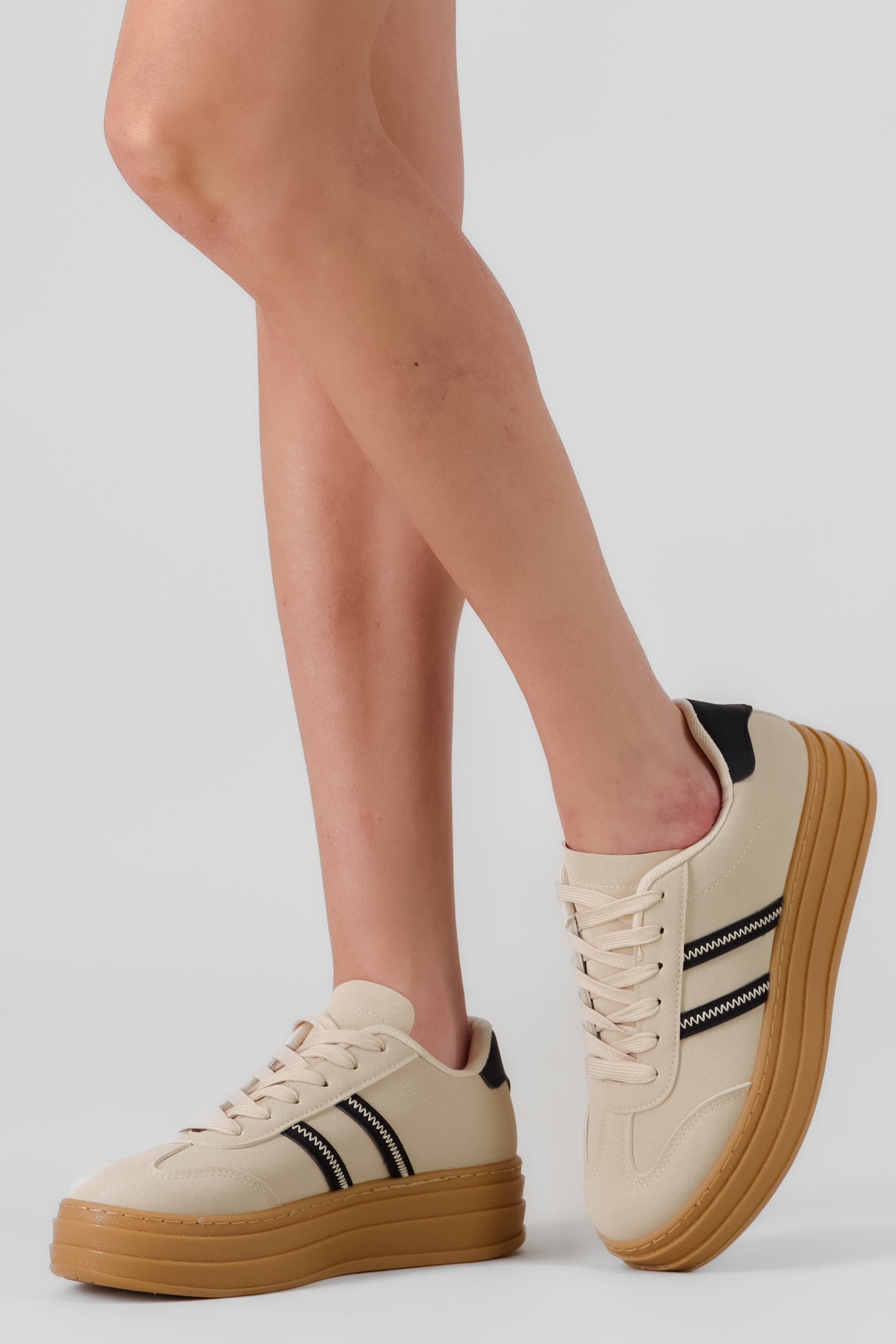 Tenis urbano plataforma rayas BEIGE